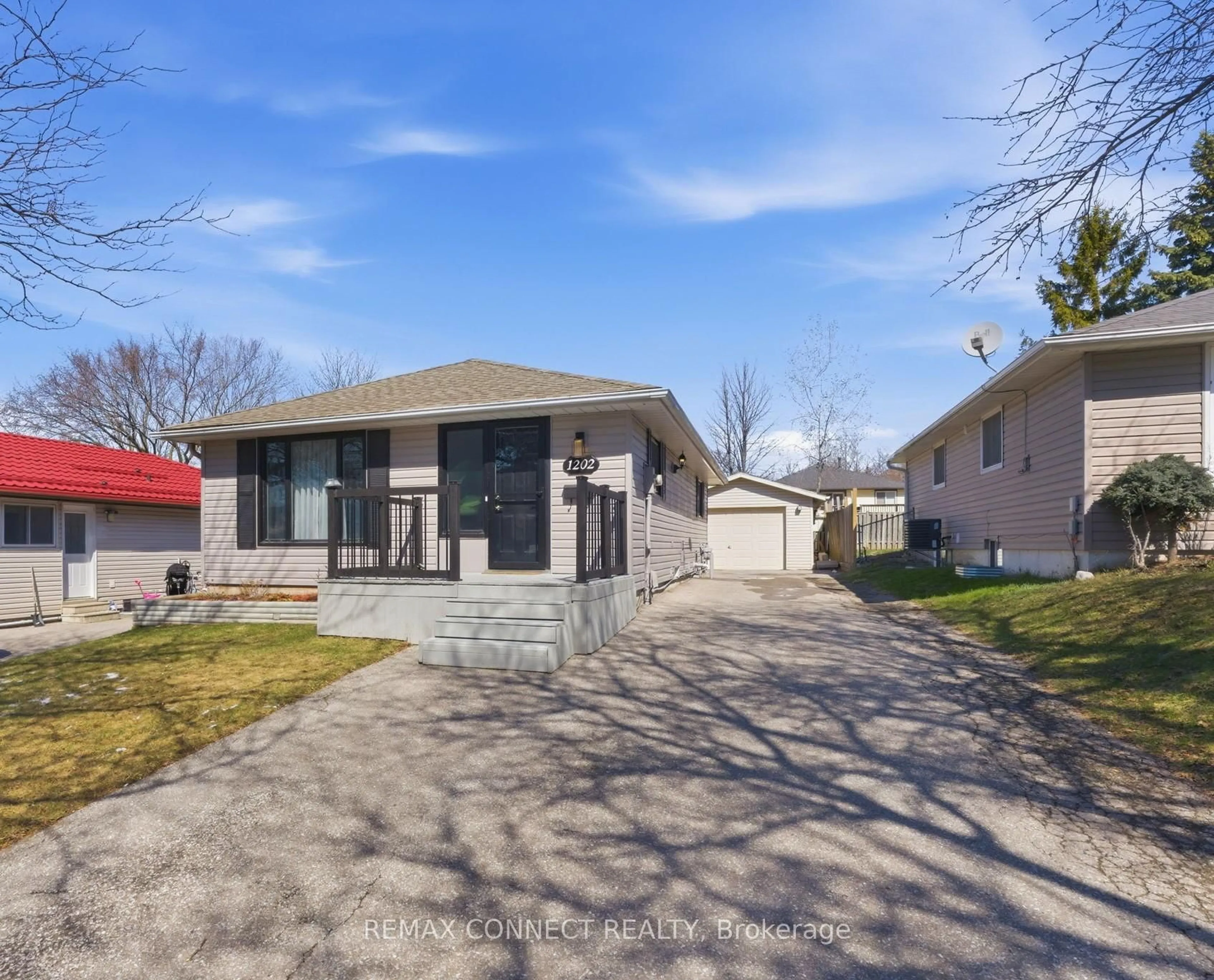 Unknown for 1202 Norman Crt, Oshawa Ontario L1H 7X2