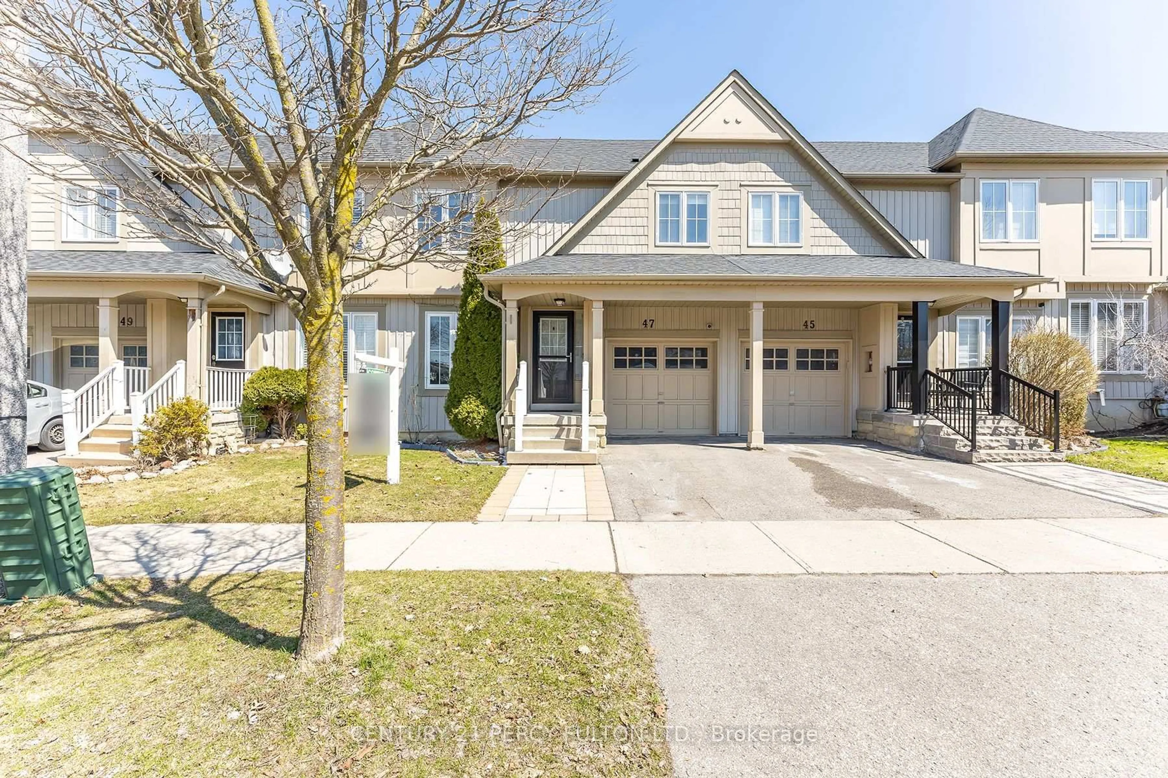 Unknown for 47 Harrongate Pl, Whitby Ontario L1R 3E4