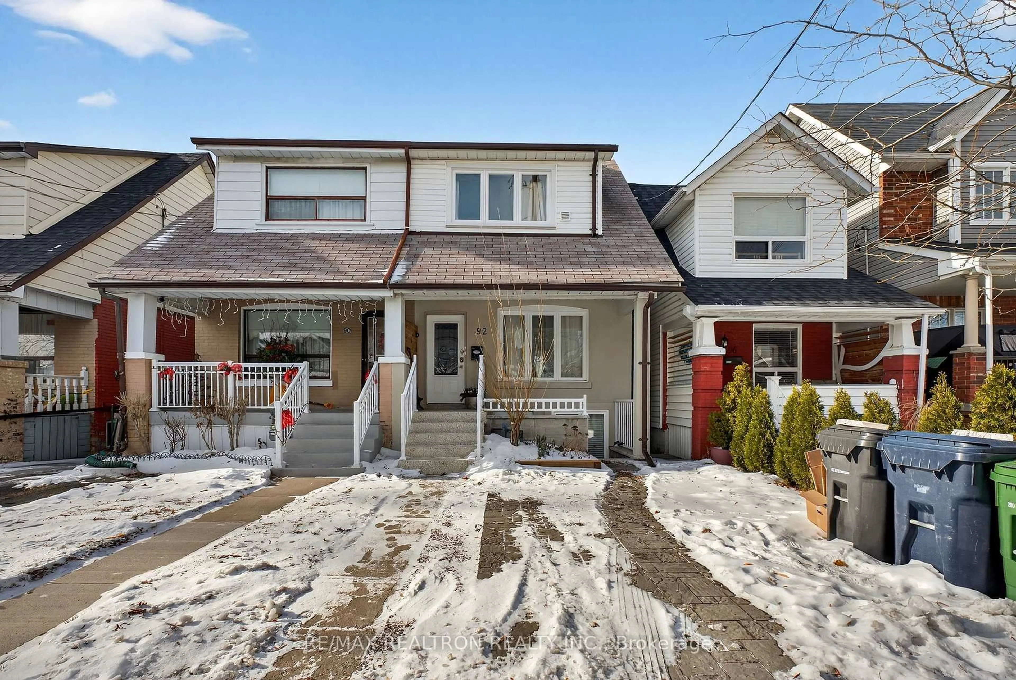 Unknown for 92 Donlands Ave, Toronto Ontario M4J 3P1