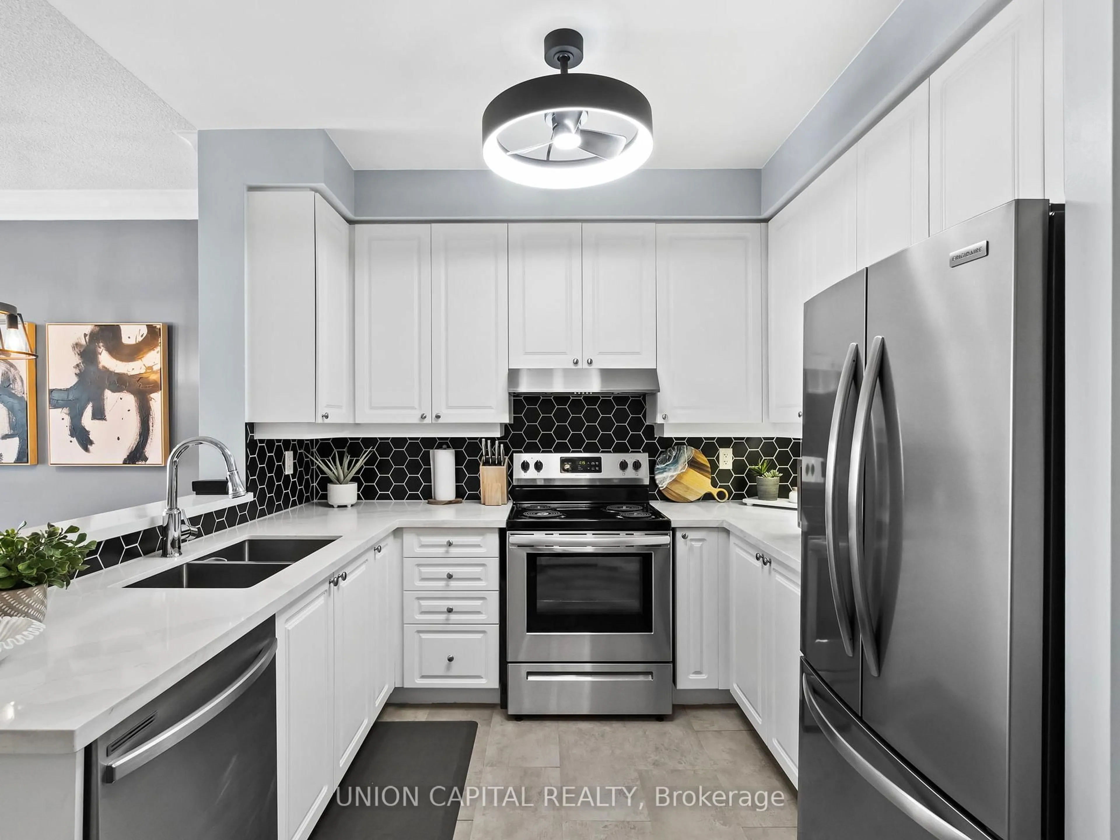 Unknown for 3650 Kingston Rd #PH918, Toronto Ontario M1M 3X9