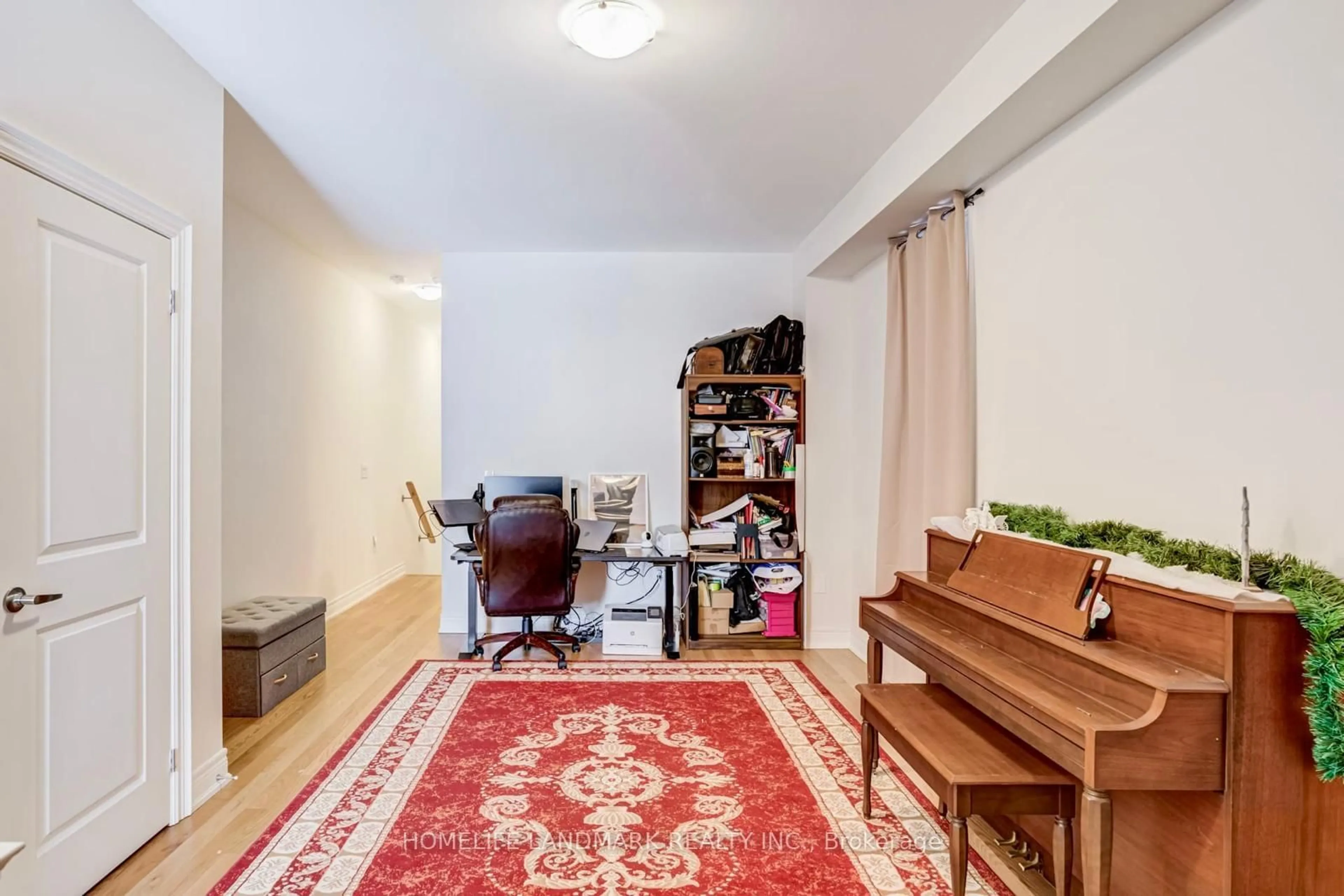 Unknown for 2844 Whites Rd, Pickering Ontario L1X 0R6