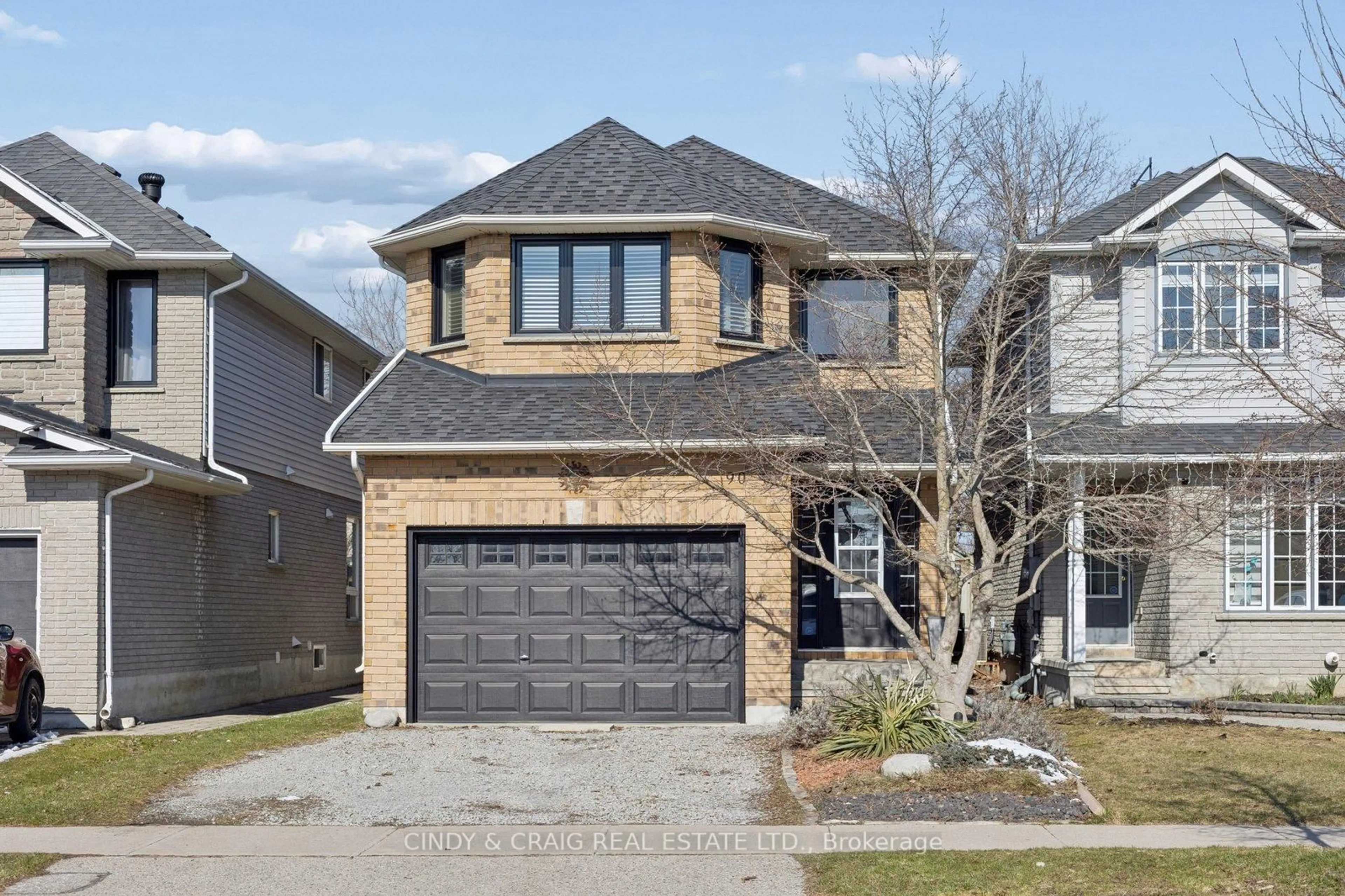 Home with brick exterior material, street for 90 Fieldcrest Ave, Clarington Ontario L1E 2Y9