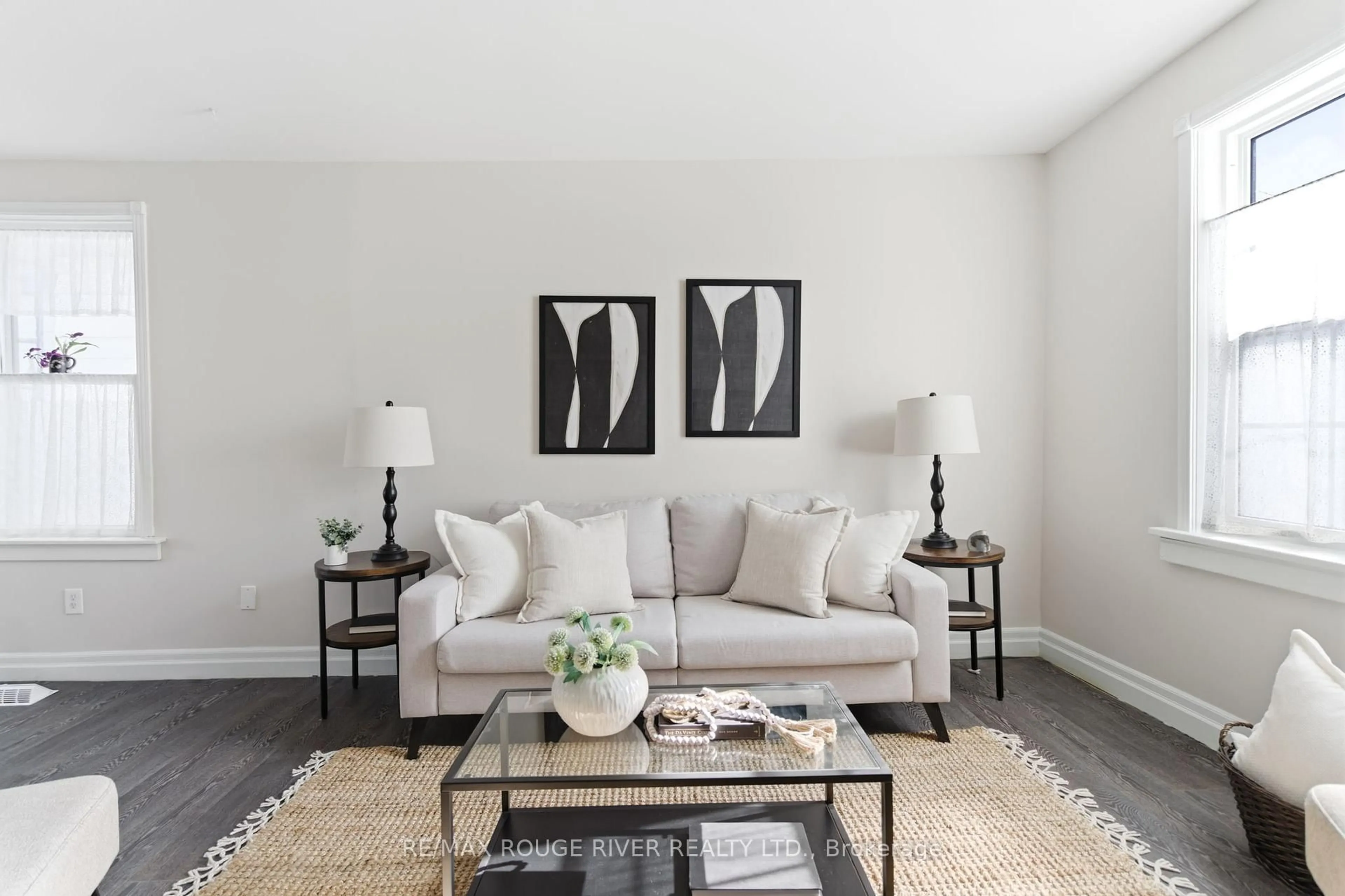 Living room with furniture, unknown for 195 Burk St, Oshawa Ontario L1J 4C2