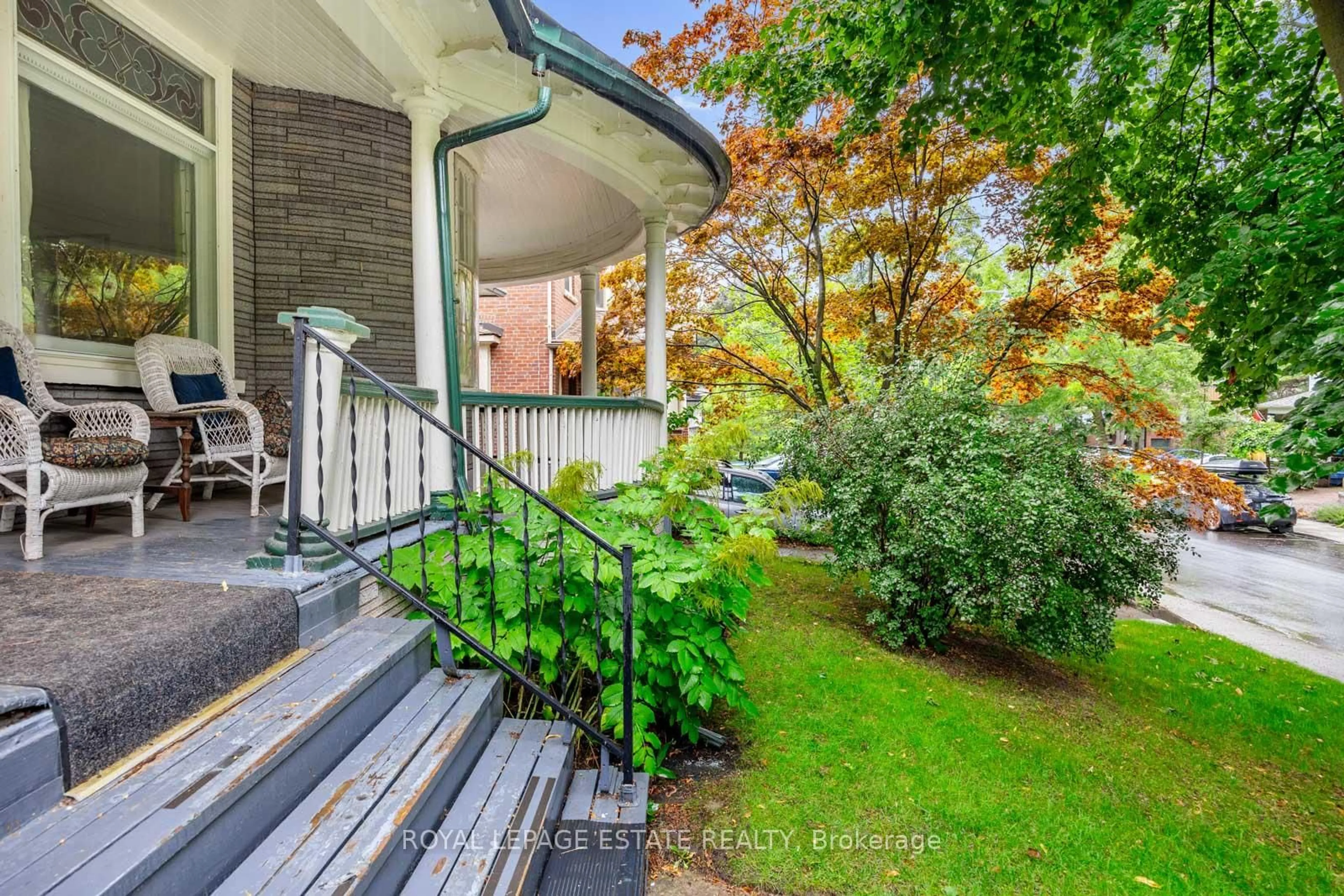 Patio, street for 55 Leuty Ave, Toronto Ontario M4E 2R2