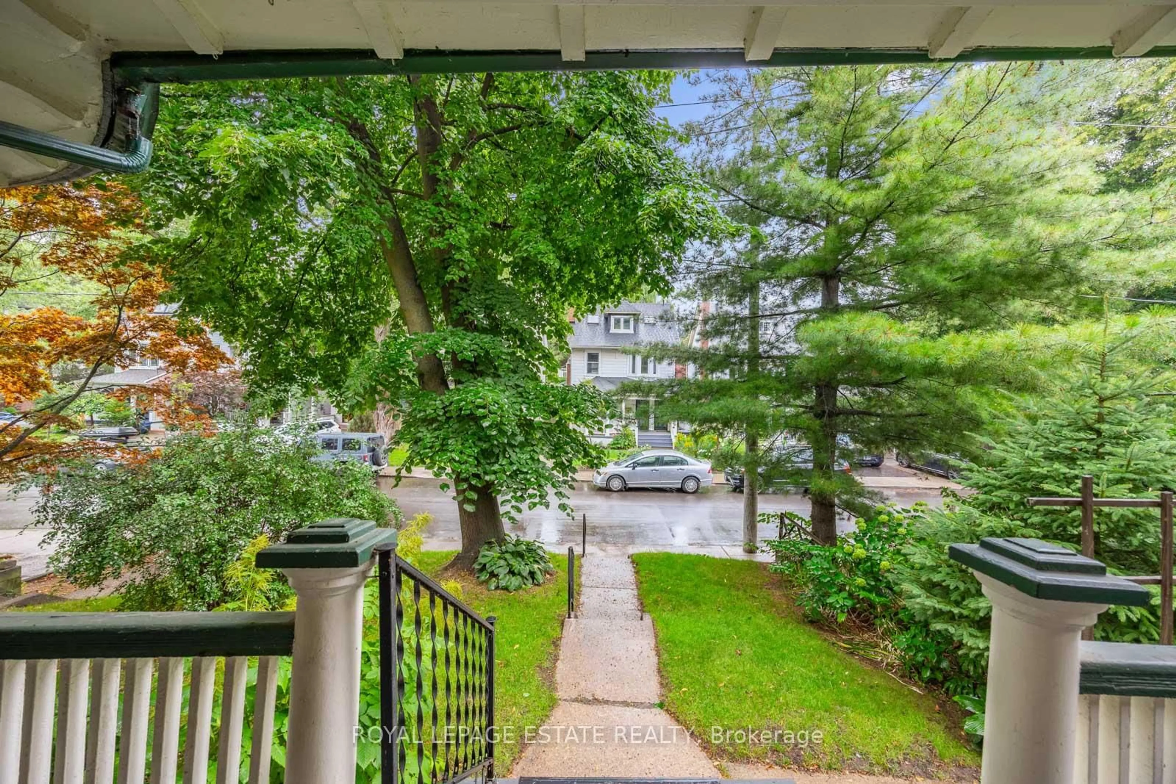 Patio, street for 55 Leuty Ave, Toronto Ontario M4E 2R2