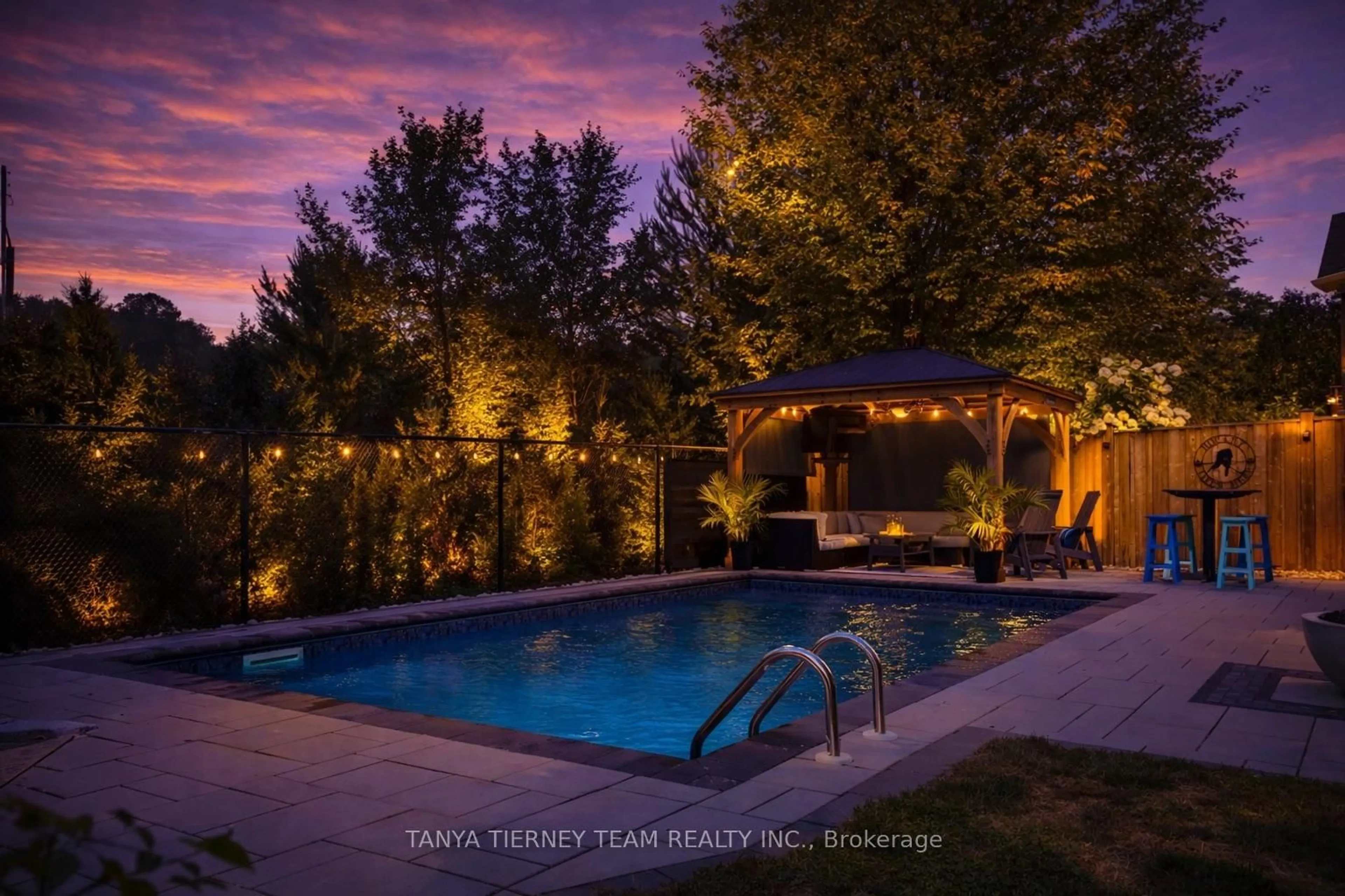 Pool for 12 Branthaven Crt, Whitby Ontario L1M 0B2