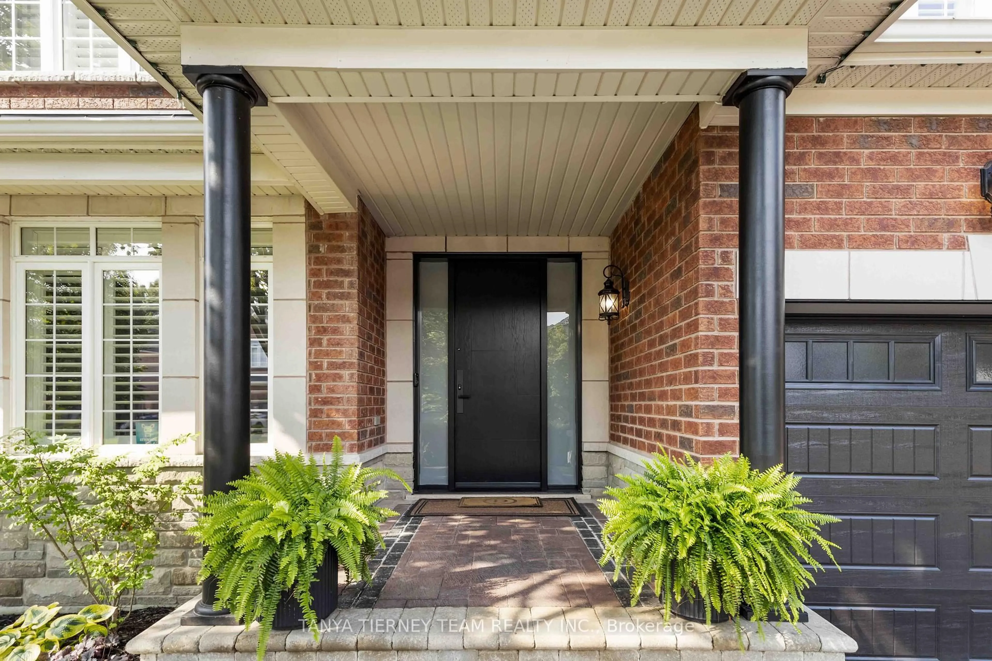 Unknown for 12 Branthaven Crt, Whitby Ontario L1M 0B2