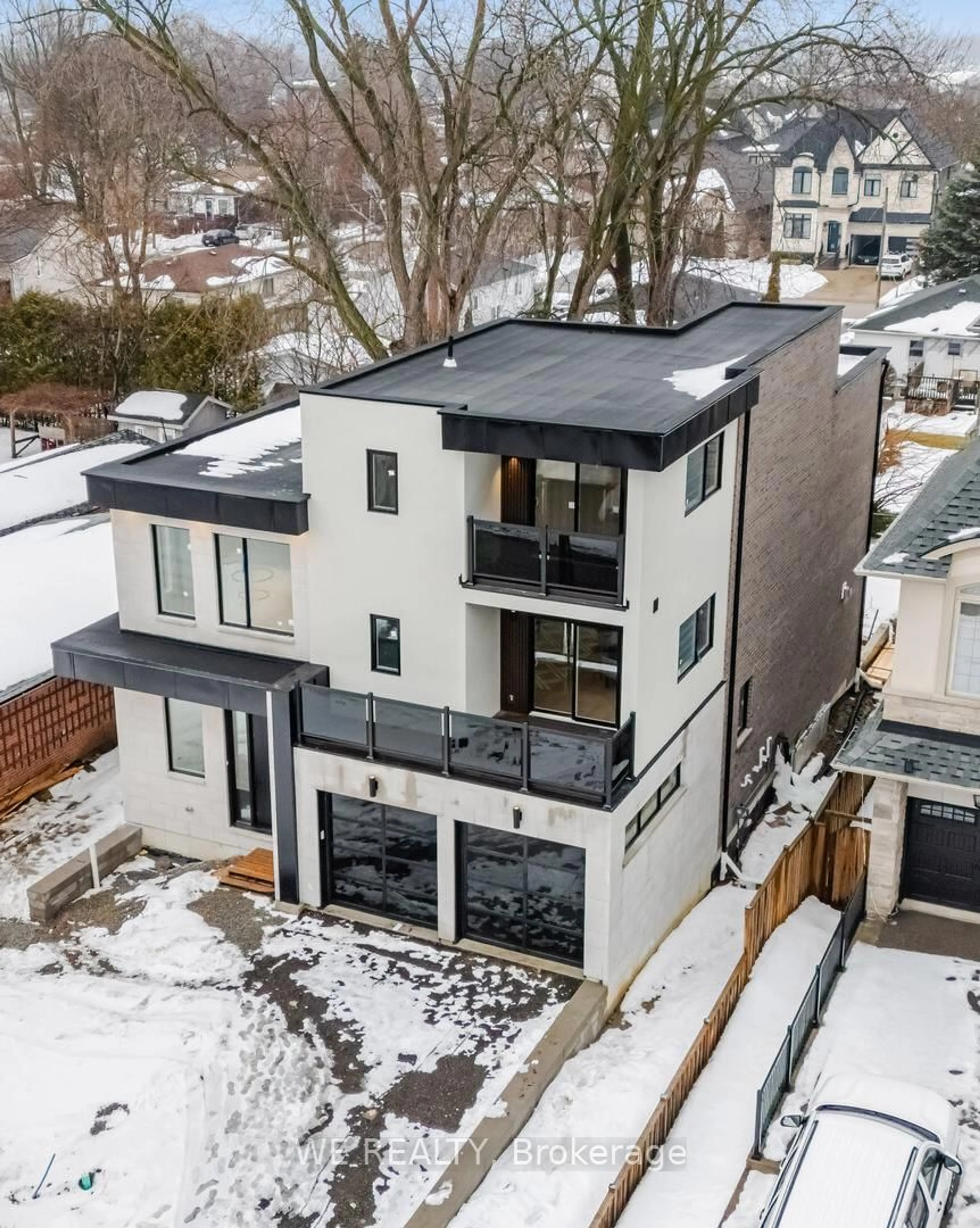 Unknown for 711 Hillview Cres, Pickering Ontario L1W 2R6