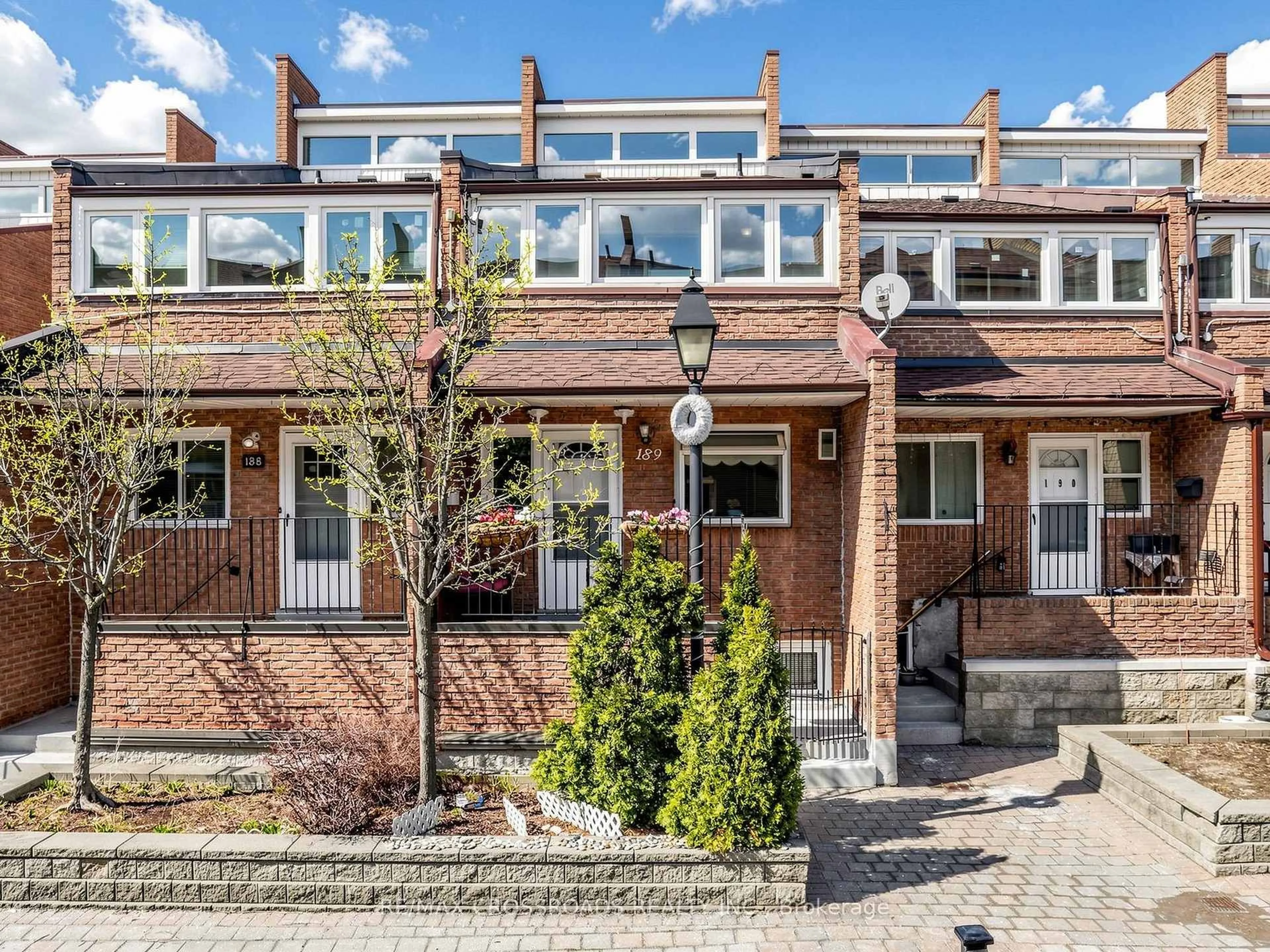 Home with brick exterior material, street for 50 Scarborough Golf Club Rd #189, Toronto Ontario M1M 3T5