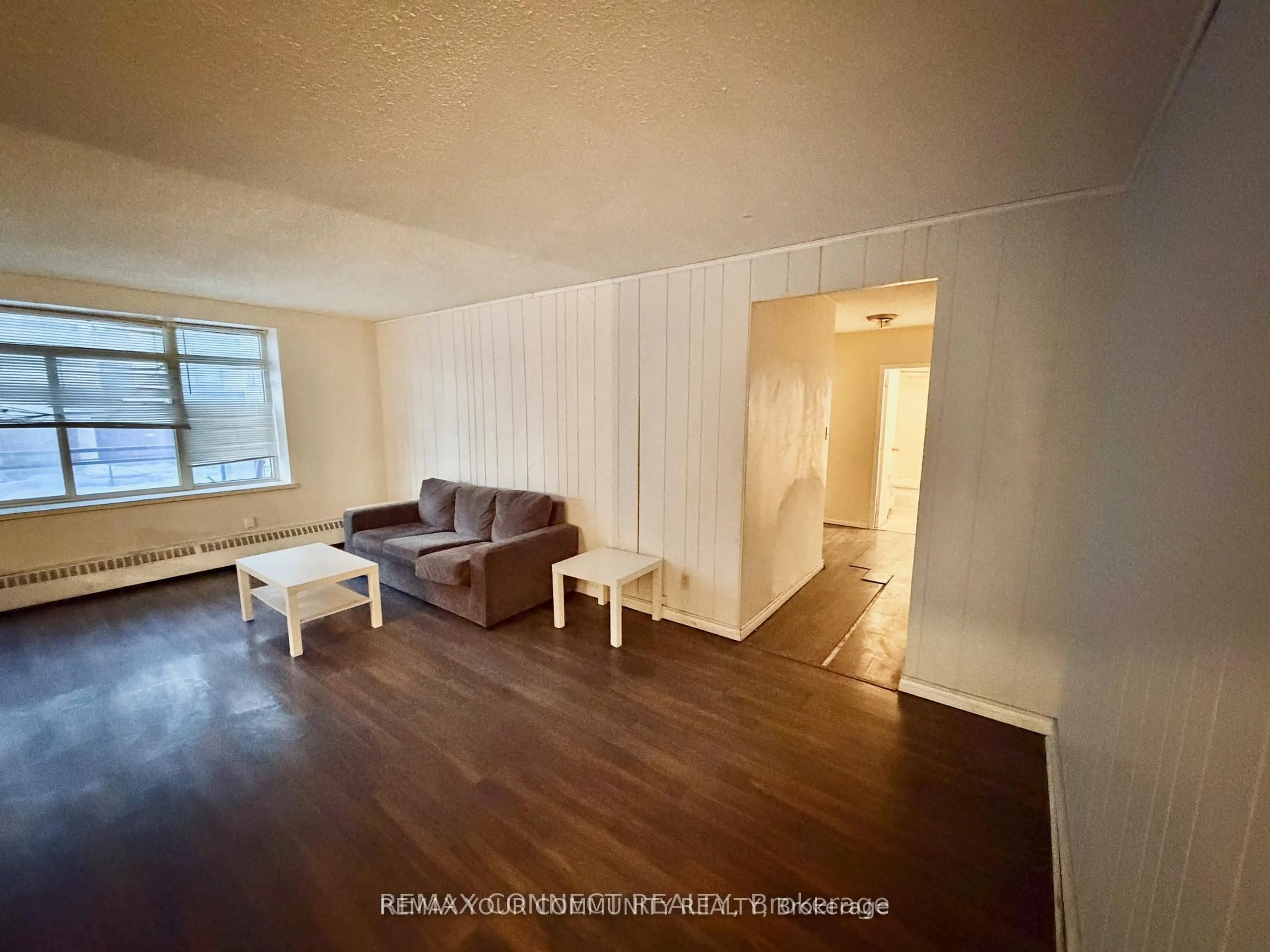 A pic of a room for 825 Kennedy Rd #206, Toronto Ontario M1K 2E6