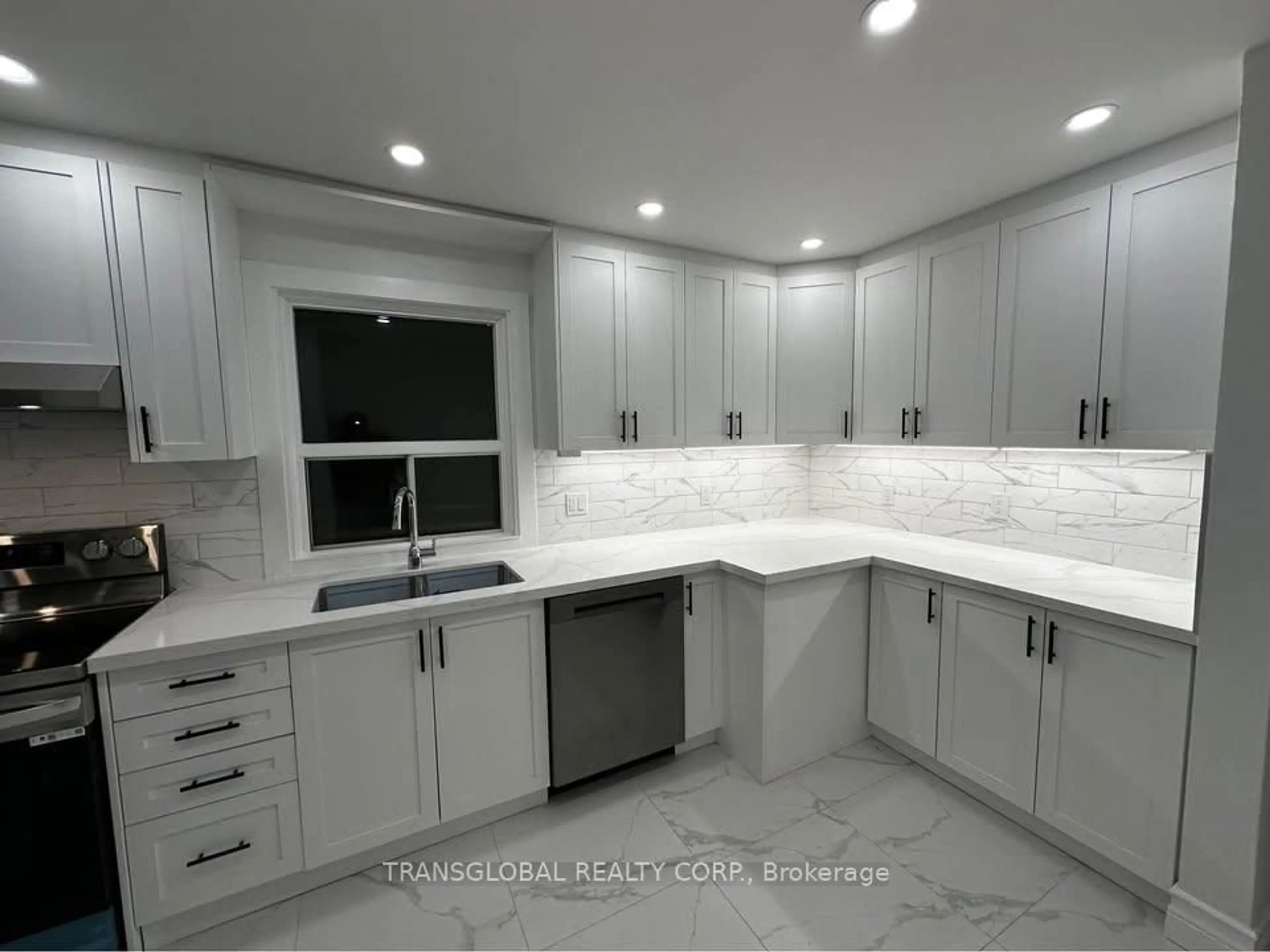 Unknown for 10 Anticosti Dr, Toronto Ontario M1J 1V5