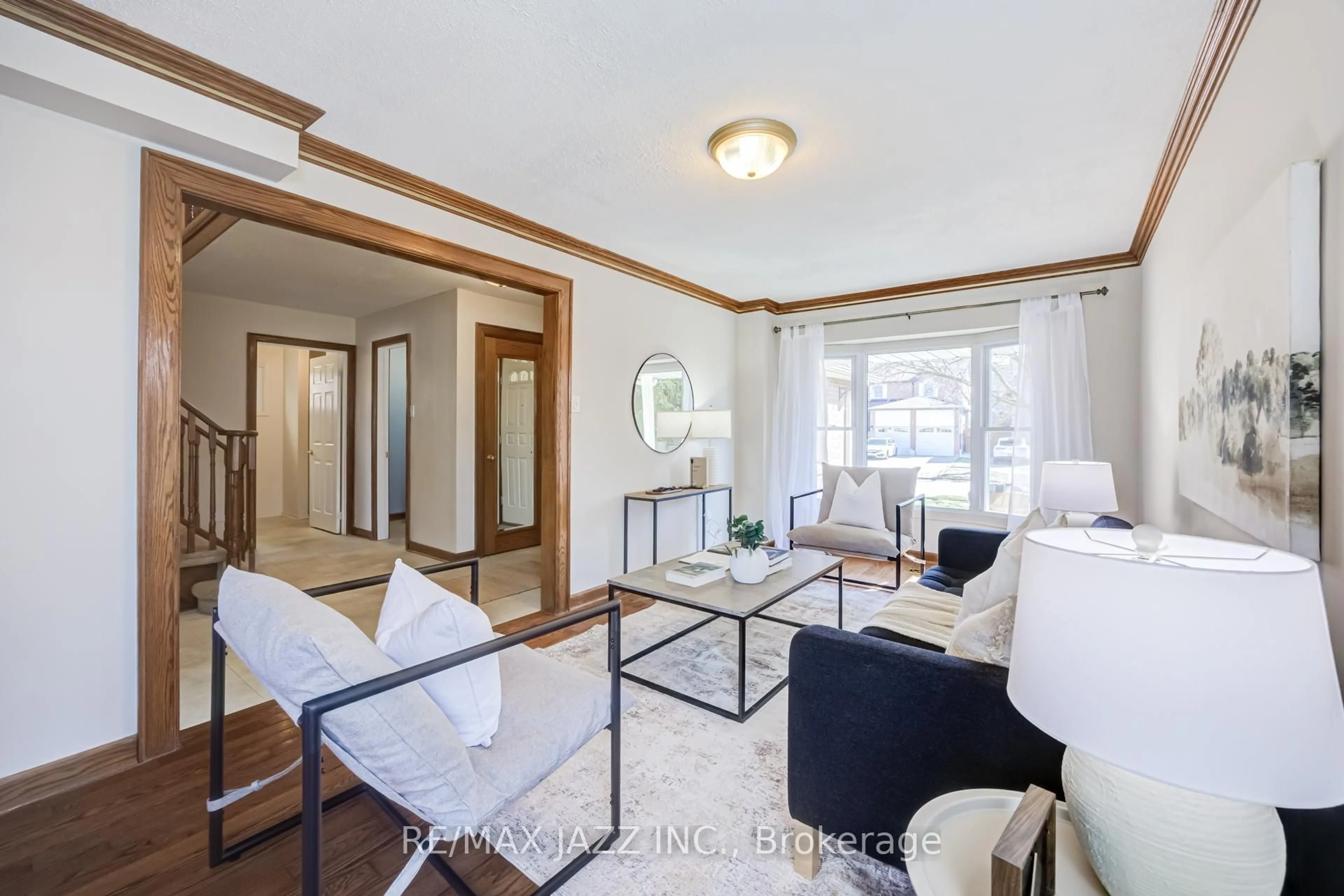 Living room with furniture, unknown for 2 Coomer Cres, Ajax Ontario L1T 3B6