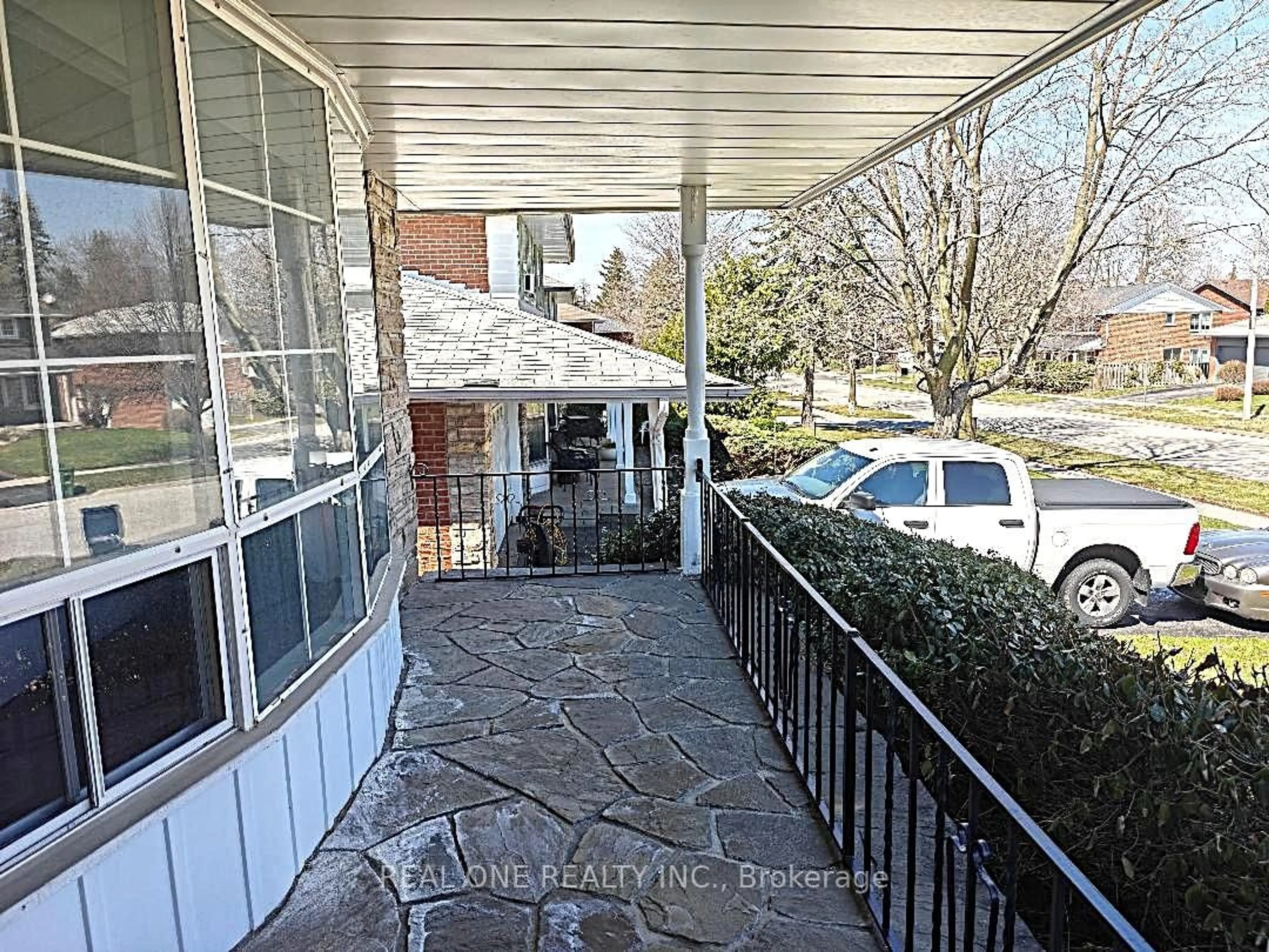 A pic from outside/outdoor area/front of a property/back of a property/a pic from drone, street for 22 Kenmanor Blvd, Toronto Ontario M1W 1R7