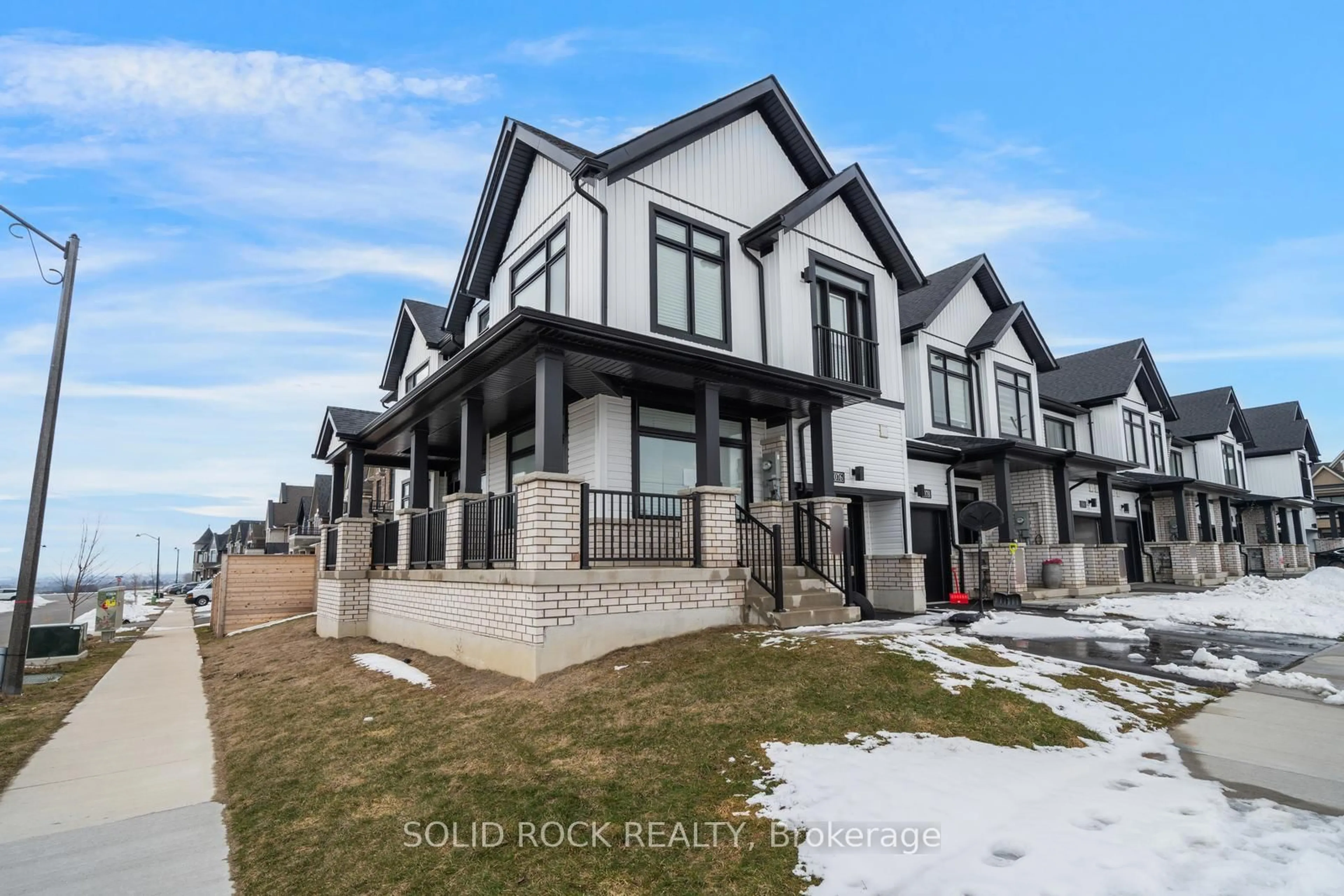 Home with brick exterior material, street for 1076 Thompson Dr, Oshawa Ontario L1L 0V5