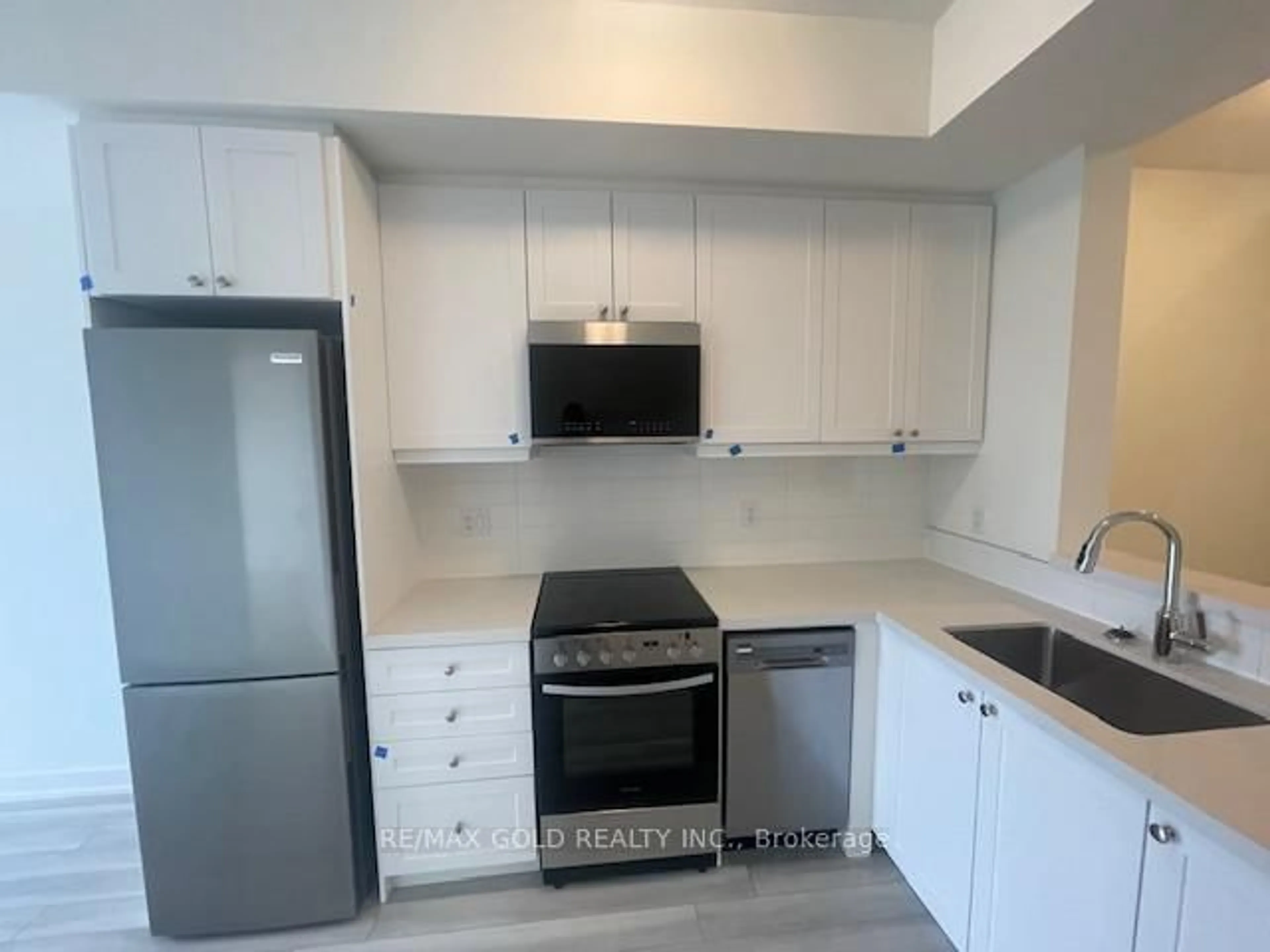 Standard kitchen, unknown for 51 Clarington Blvd #1115, Clarington Ontario L1C 0H6