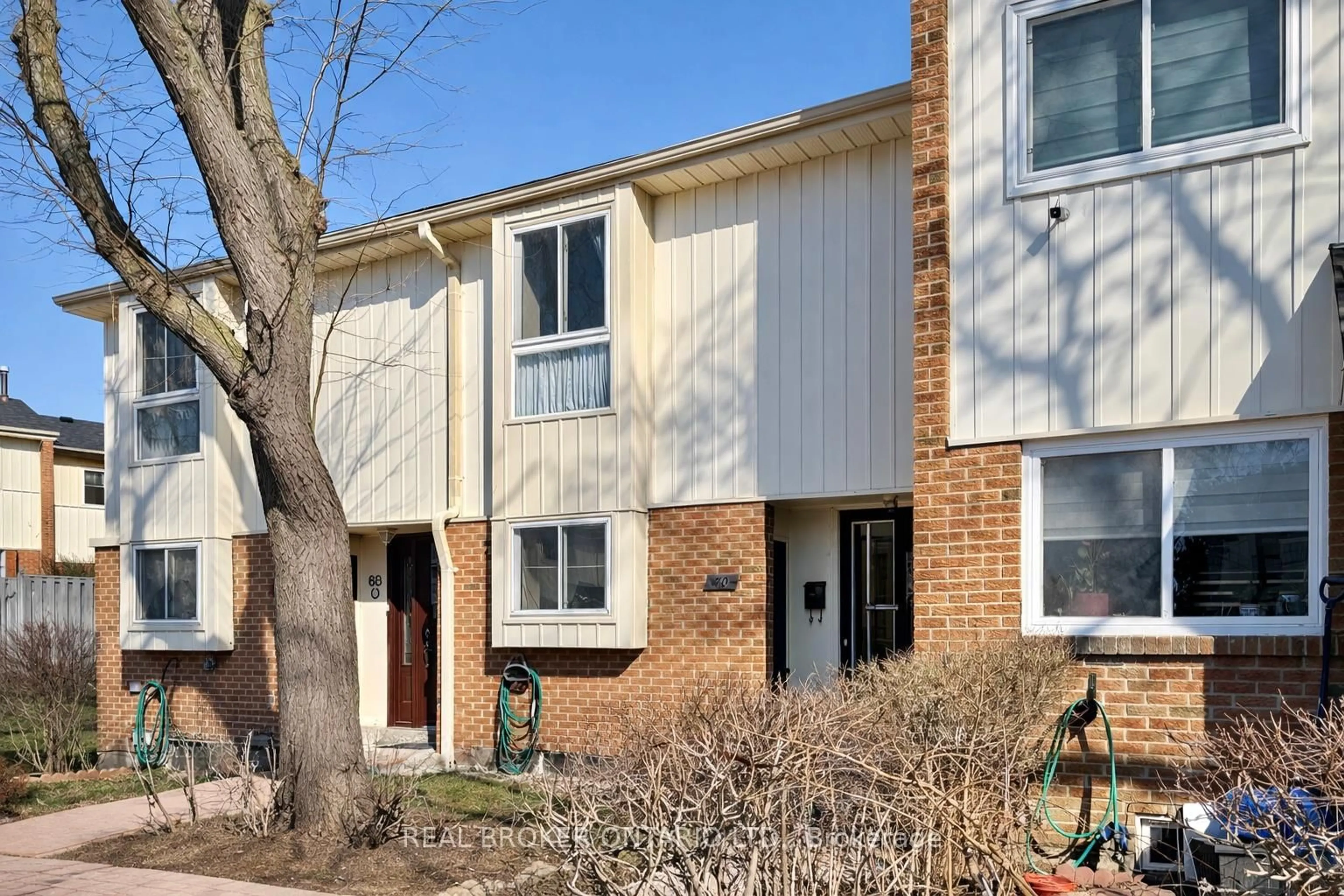 Home with brick exterior material, street for 20 Brookmill Blvd #70, Toronto Ontario M1W 2Y5