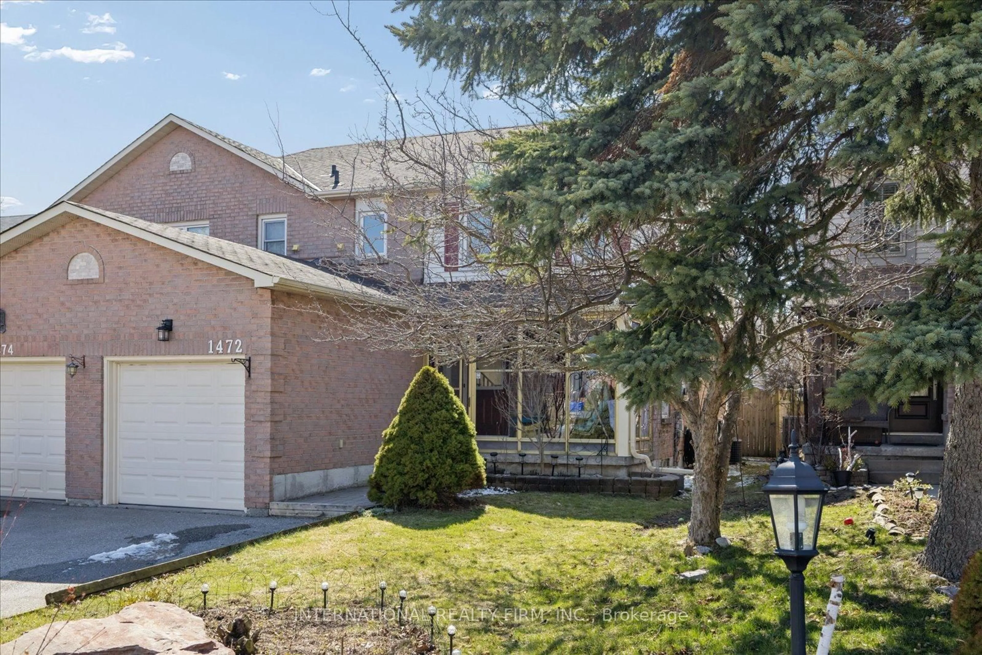 Unknown for 1472 Connery Cres, Oshawa Ontario L1J 8E4