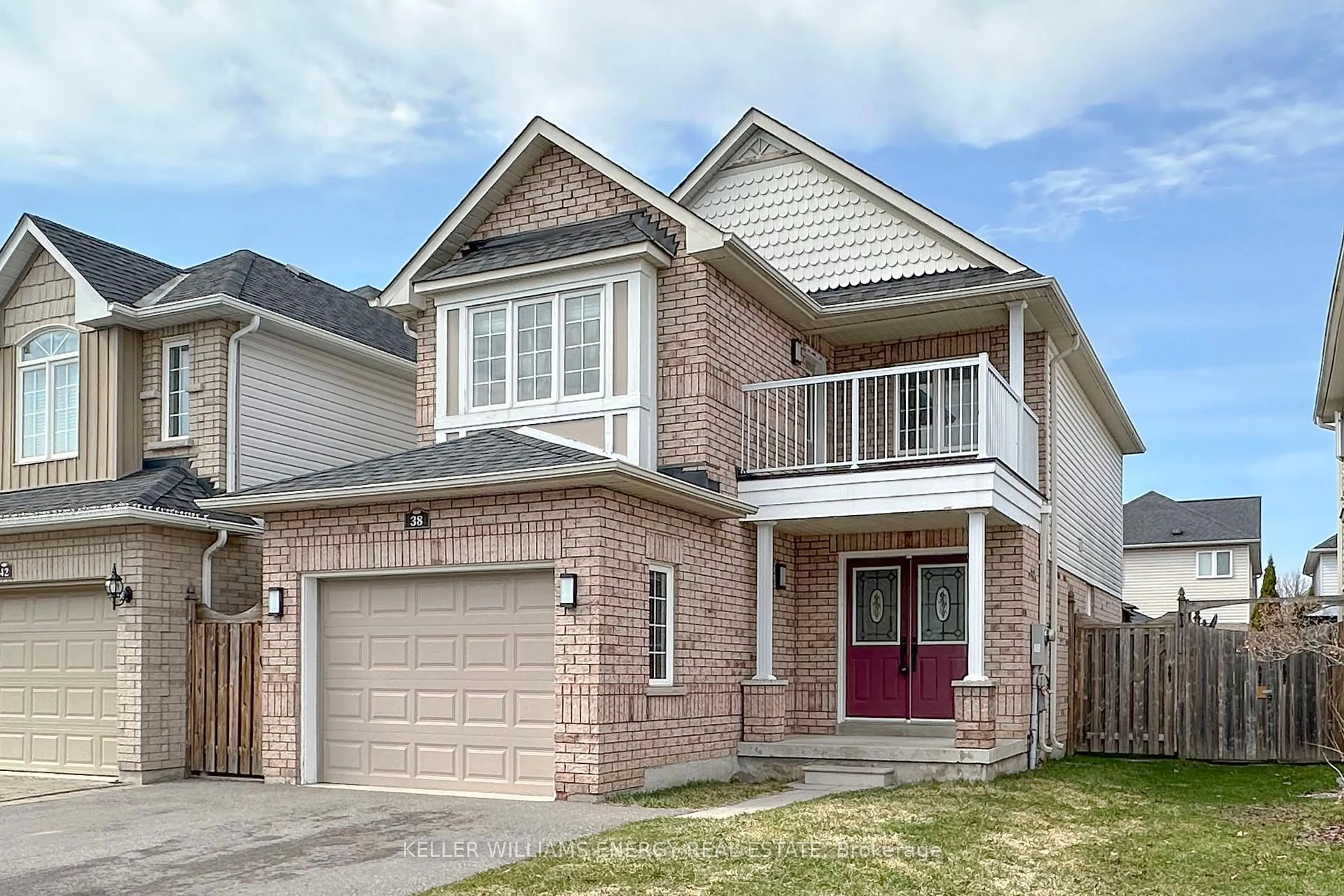 Home with brick exterior material, street for 38 Hutton Pl, Clarington Ontario L1C 5K1