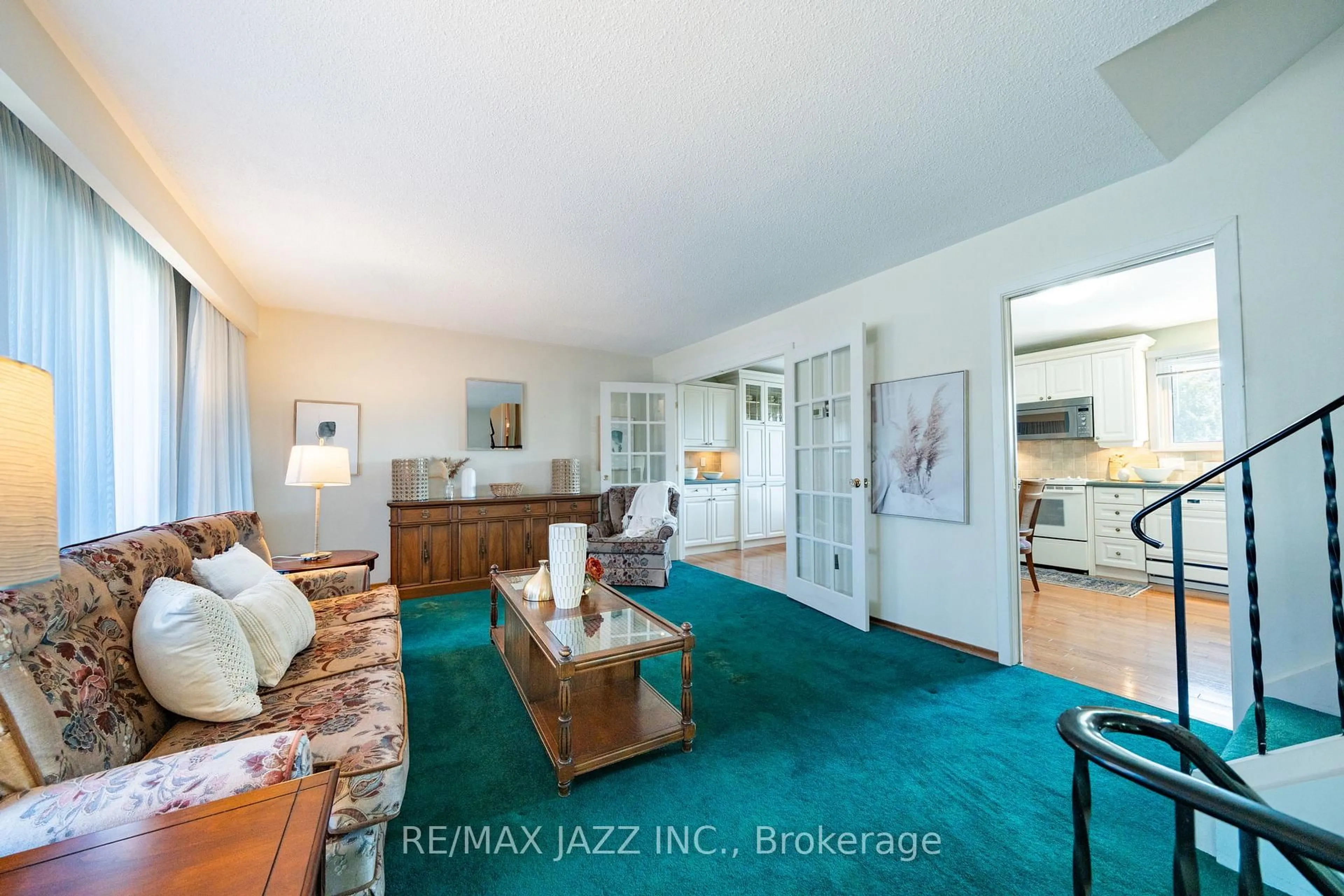 Unknown for 361 Carnaby Crt, Oshawa Ontario L1G 6N7