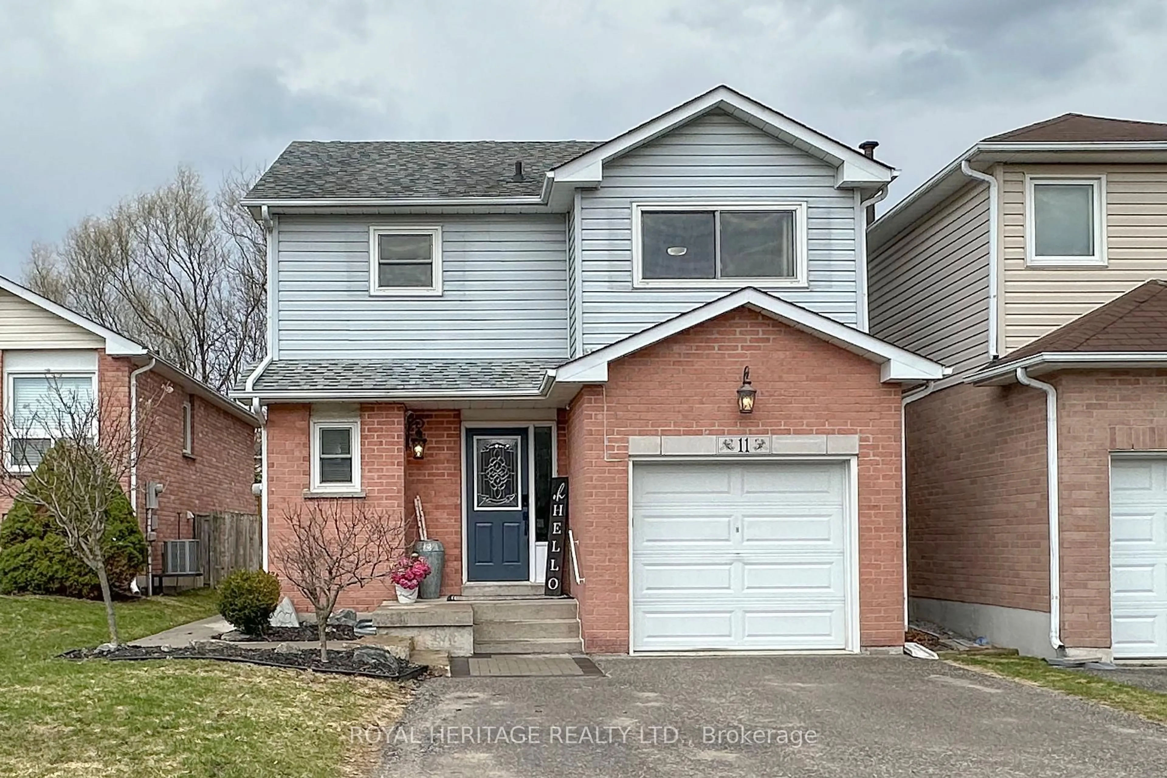 Home with brick exterior material, street for 11 Glanville Cres, Clarington Ontario L1C 4L6