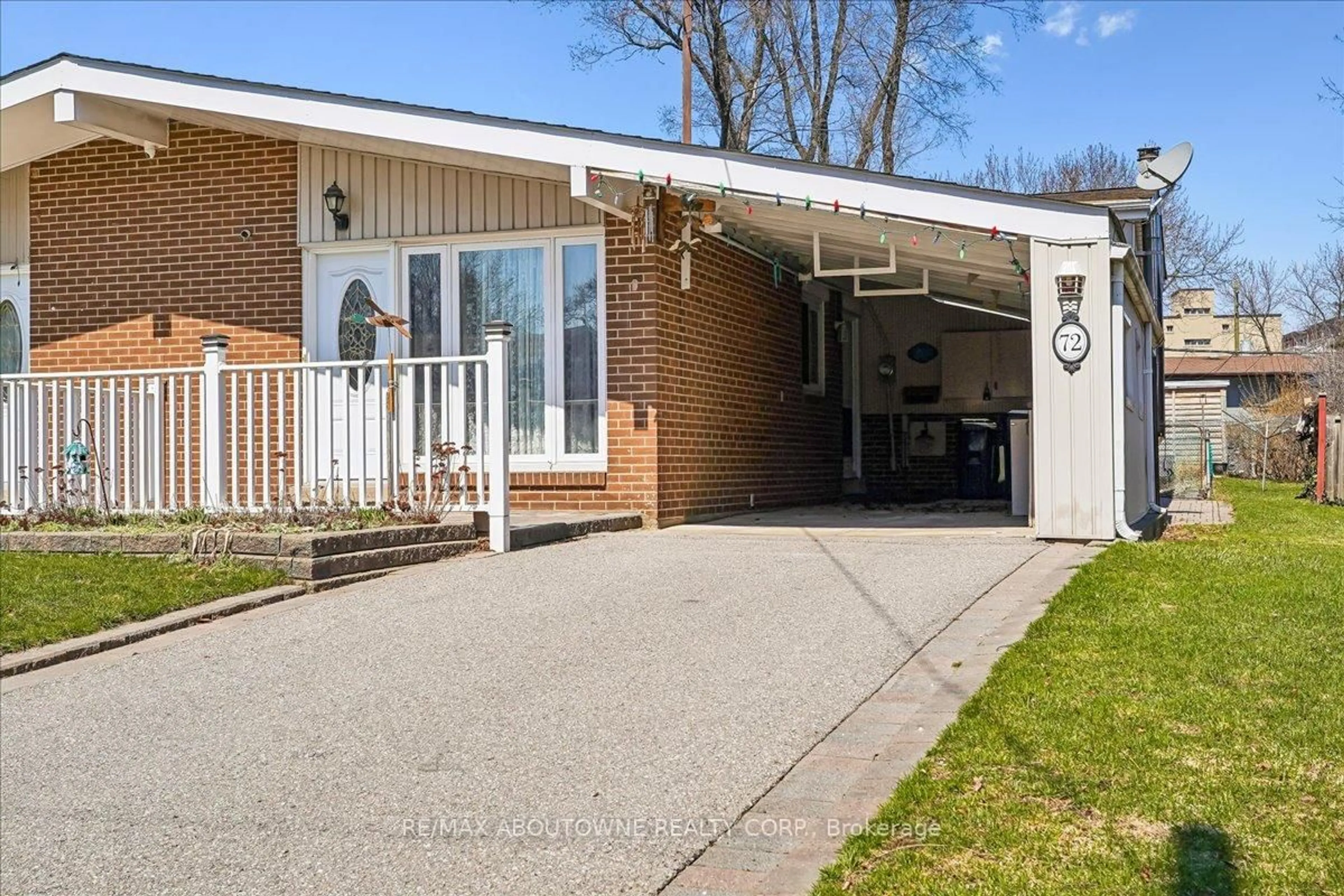 Unknown for 72 Dogwood Cres, Toronto Ontario M1P 3N6