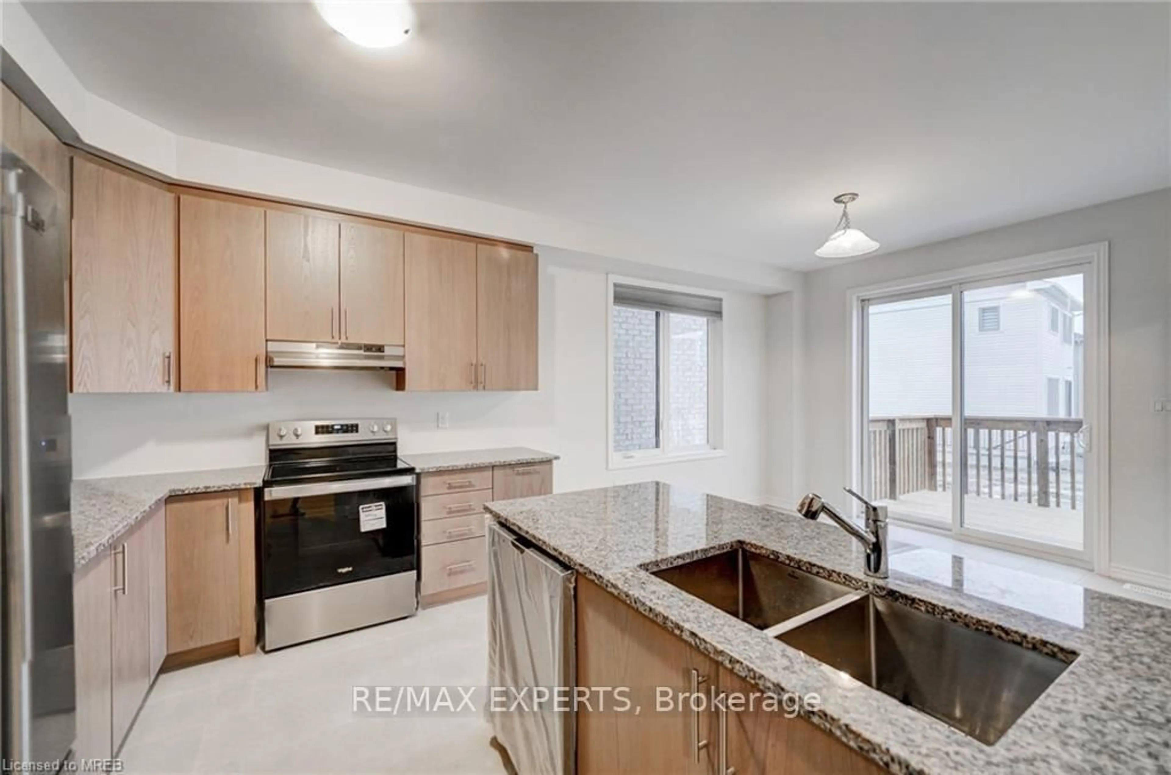 Unknown for 185 South Ocean Dr, Oshawa Ontario L1L 0K4