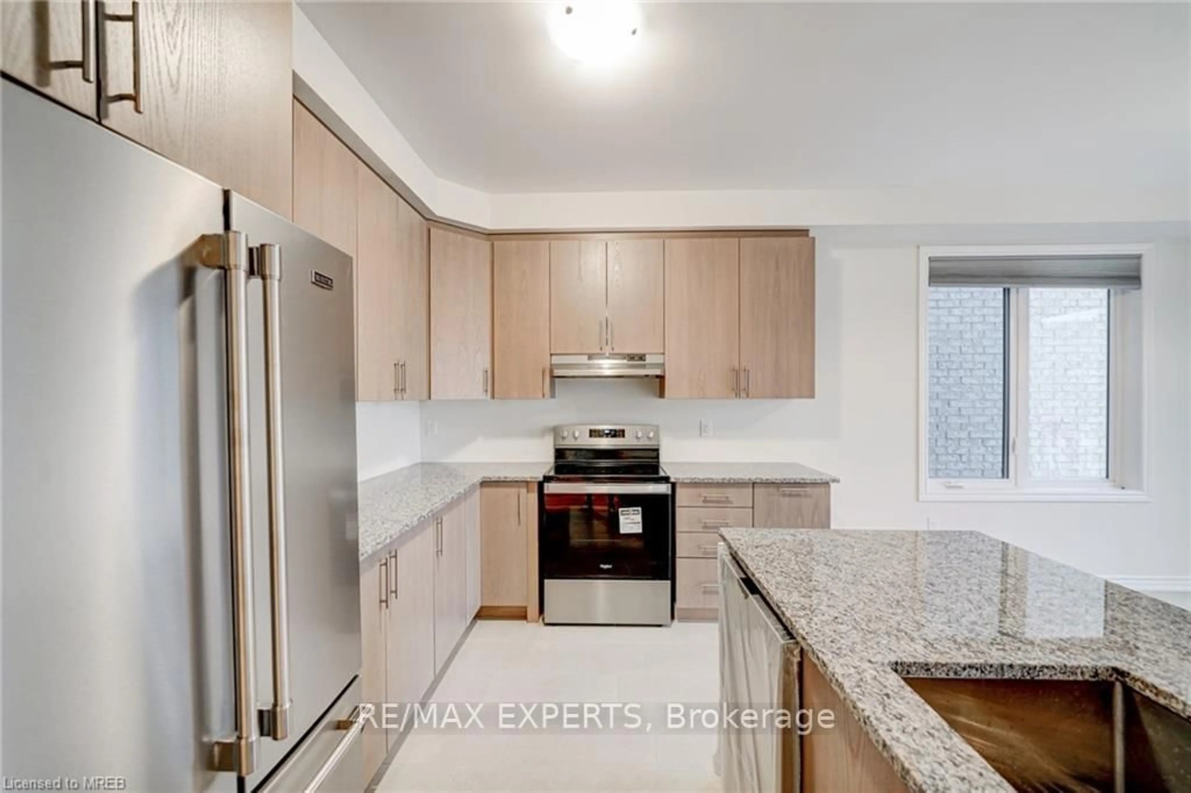 Standard kitchen, unknown for 185 South Ocean Dr, Oshawa Ontario L1L 0K4