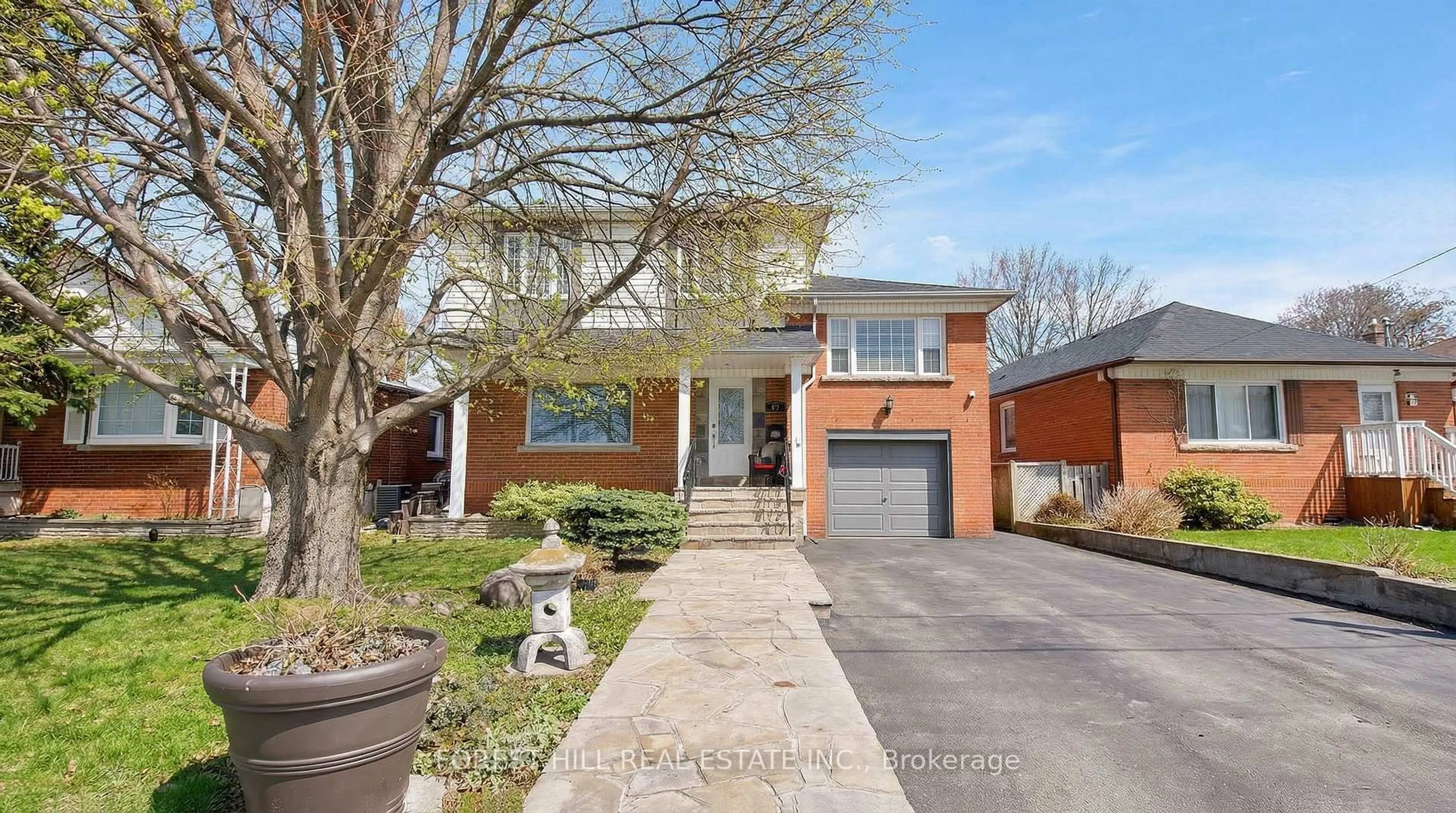 Home with brick exterior material, street for 34 Edge Park Ave, Toronto Ontario M1L 2E6