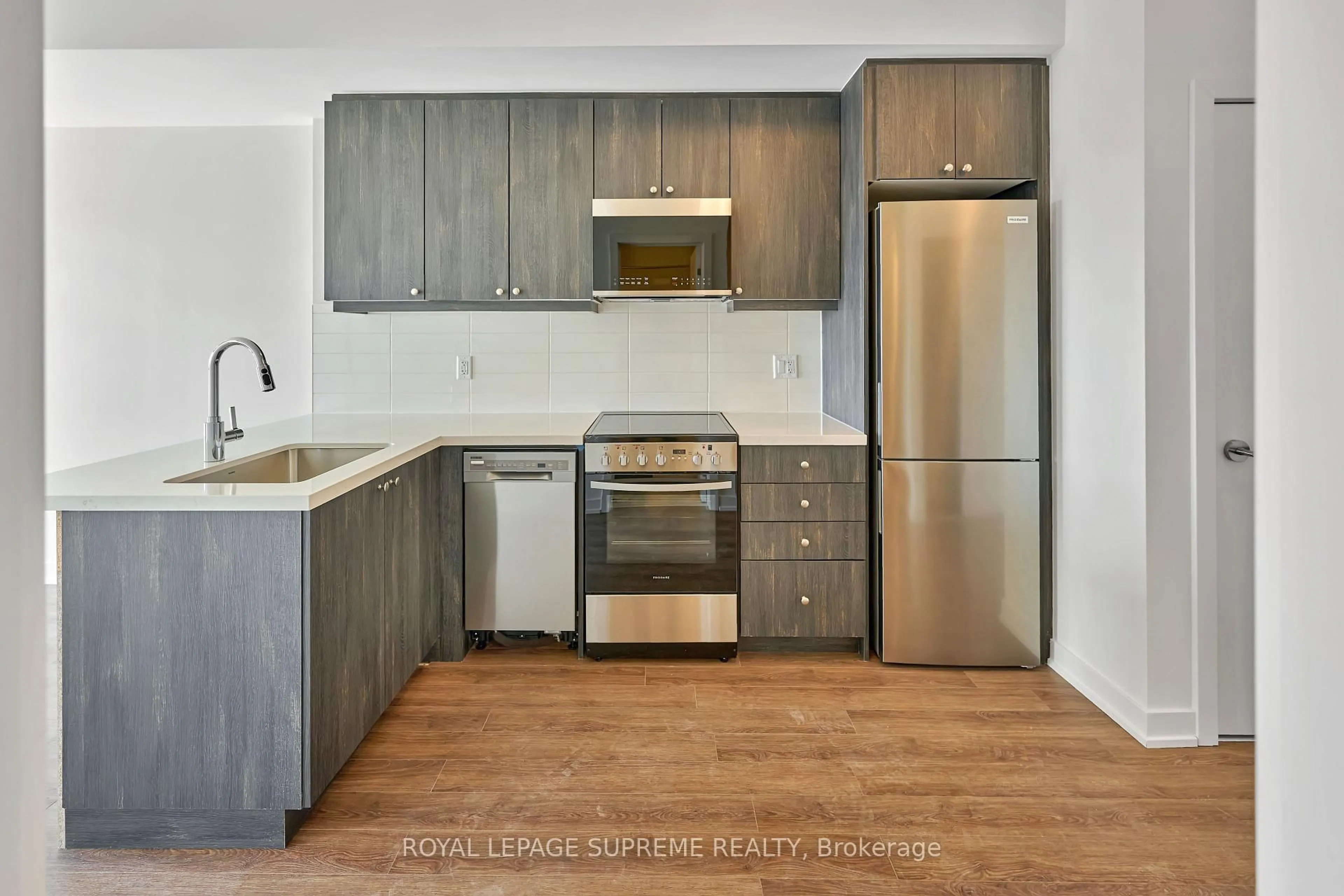 Standard kitchen, unknown for 51 Clarington Blvd #1020, Clarington Ontario L1C 7J8