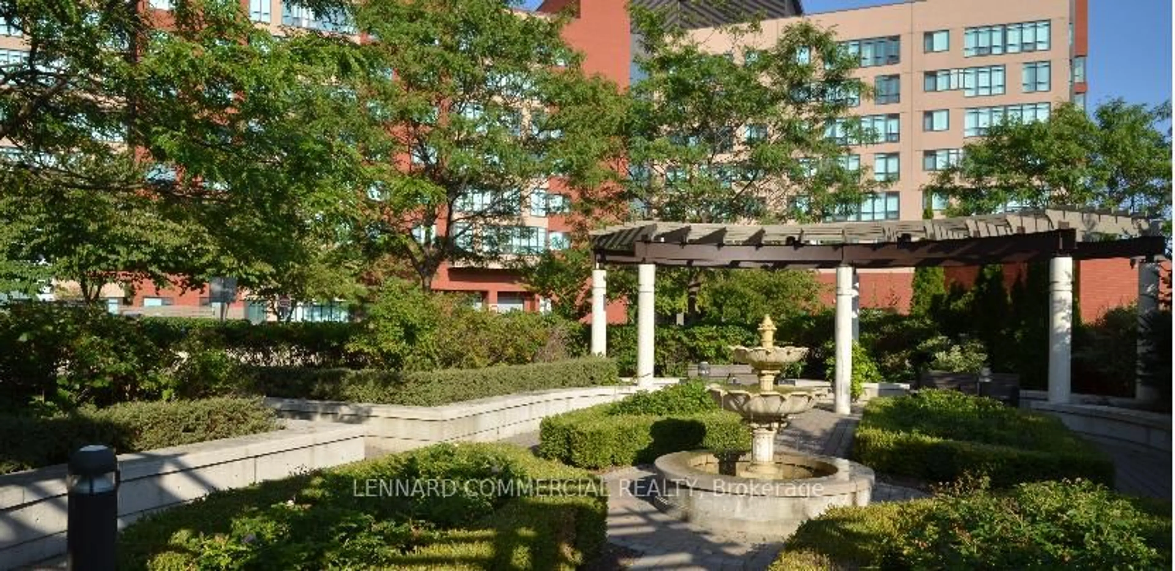 Patio, street for 90 Scottfield Dr #816, Toronto Ontario M1S 5W4