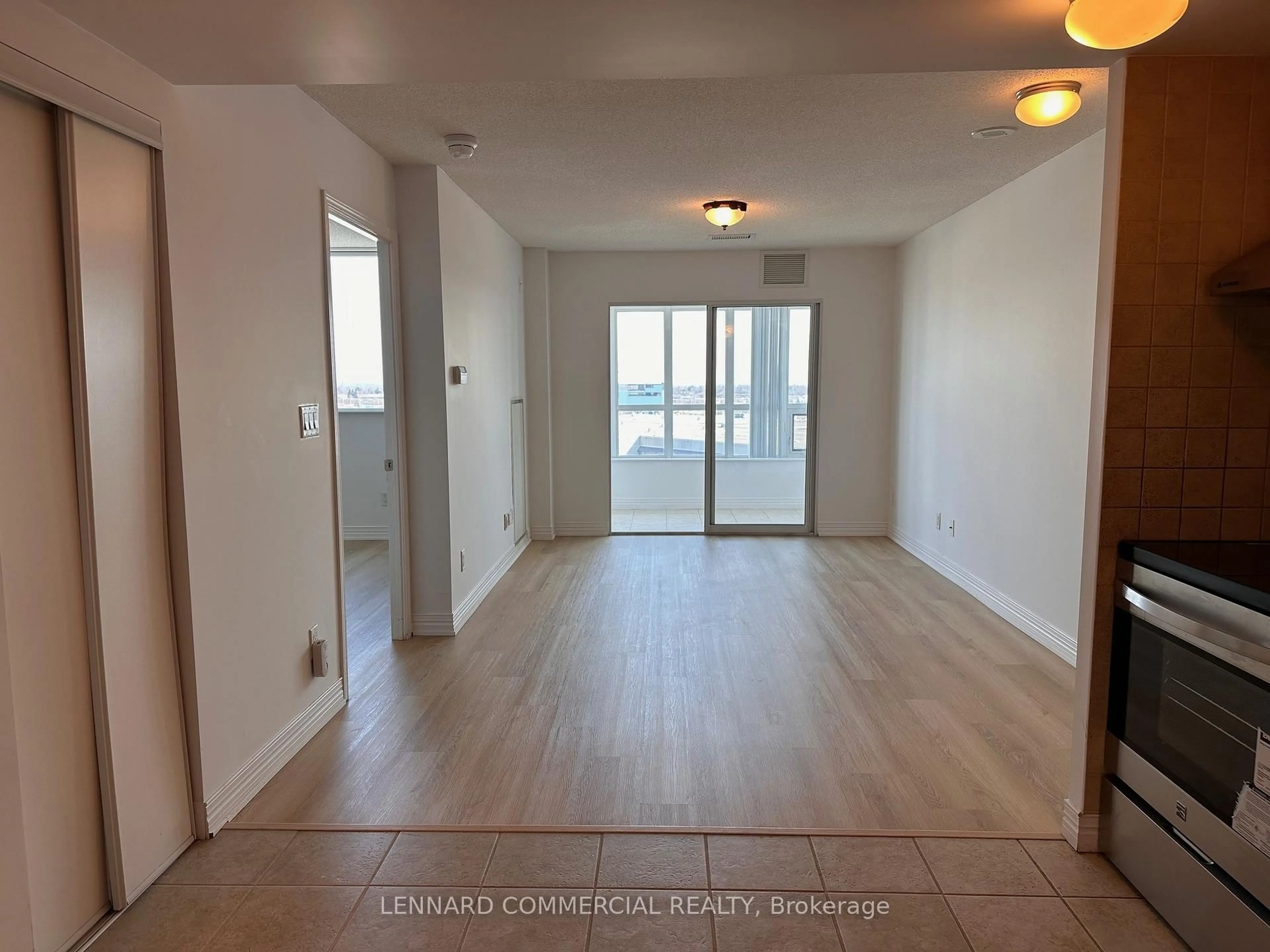 Unknown for 90 Scottfield Dr #816, Toronto Ontario M1S 5W4