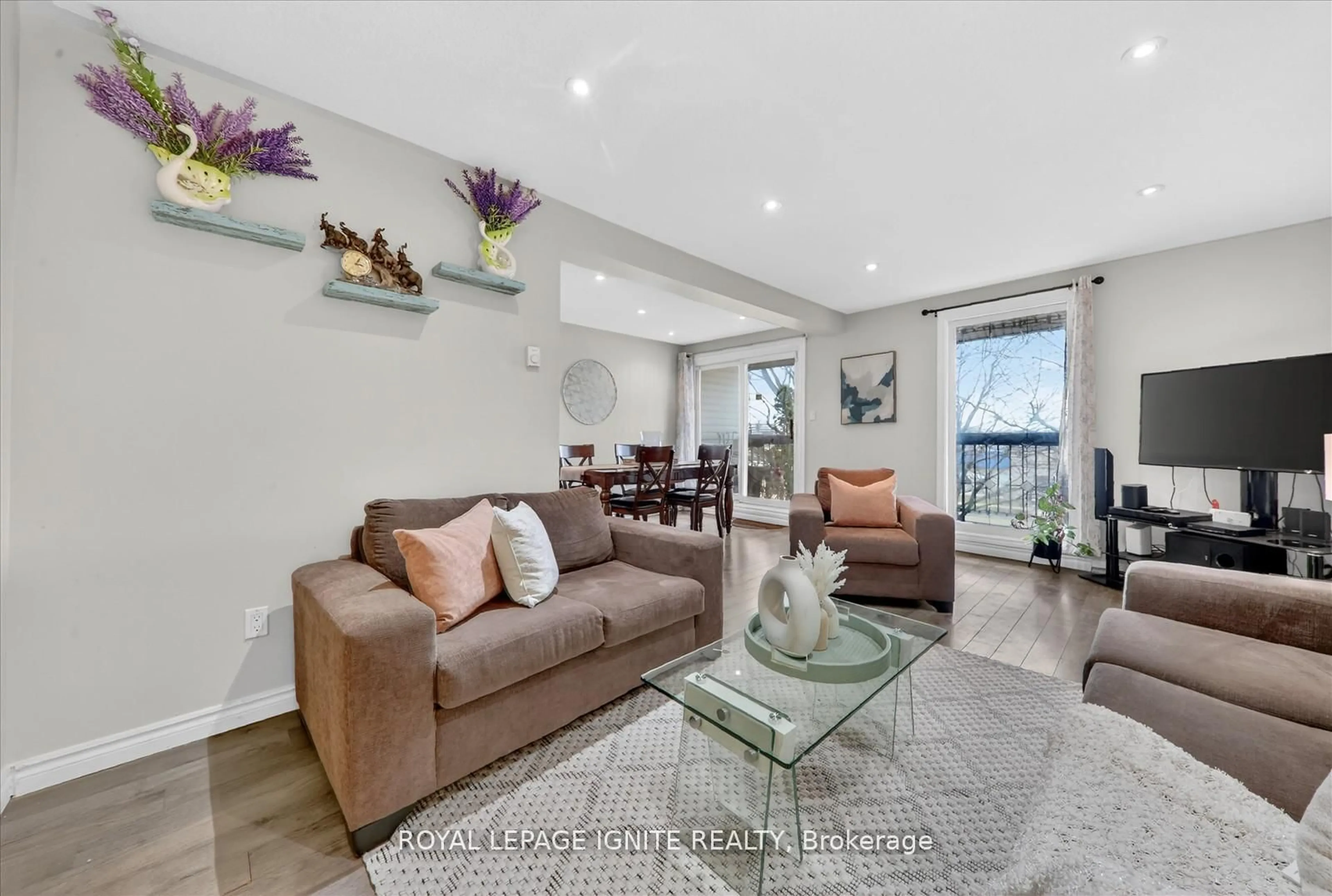 Living room with furniture, unknown for 1360 Glenanna Rd #13A, Pickering Ontario L1V 2T5