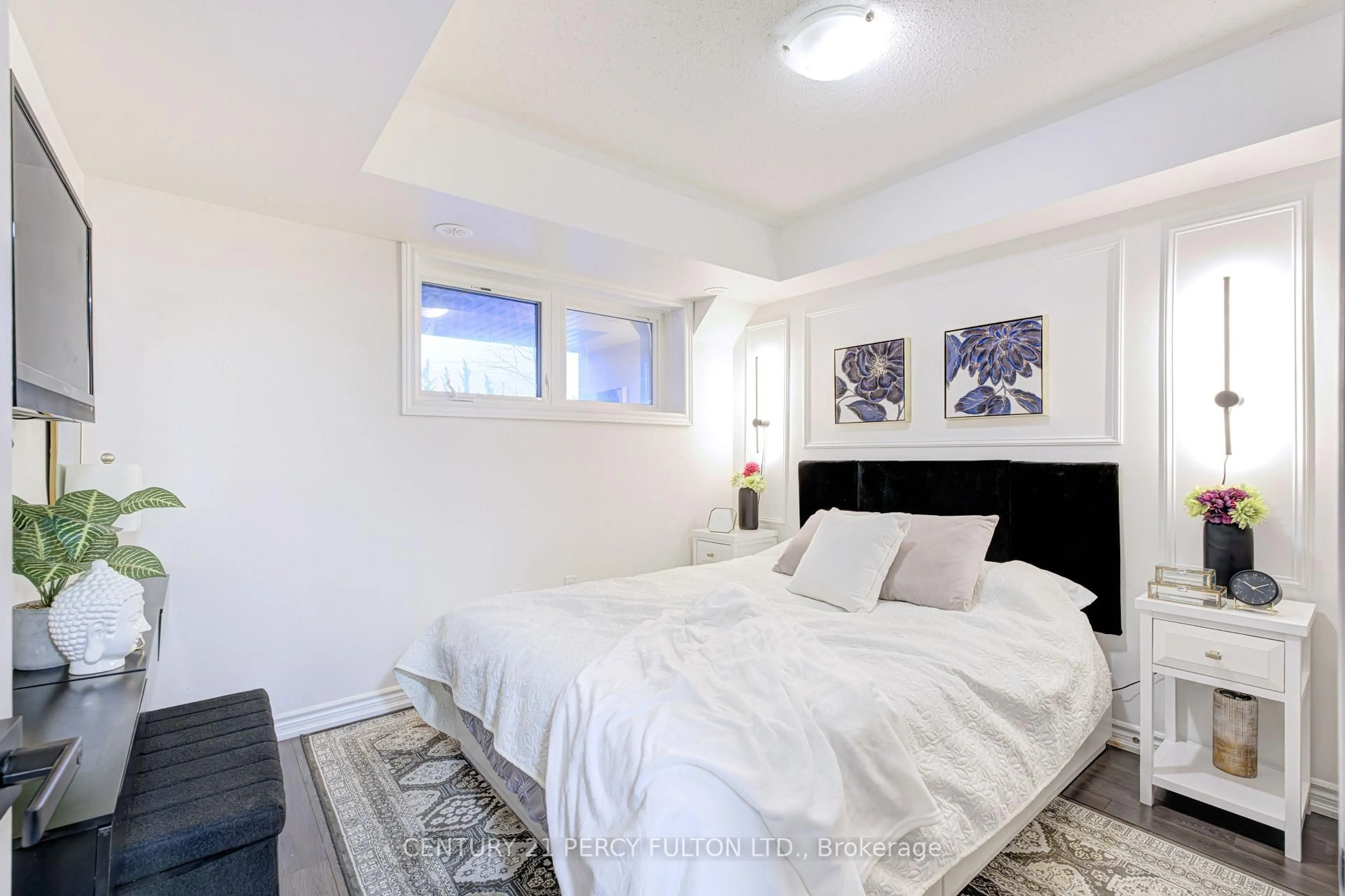 Bedroom with bed, unknown for 2566 William Jackson Dr, Pickering Ontario L1X 0E5