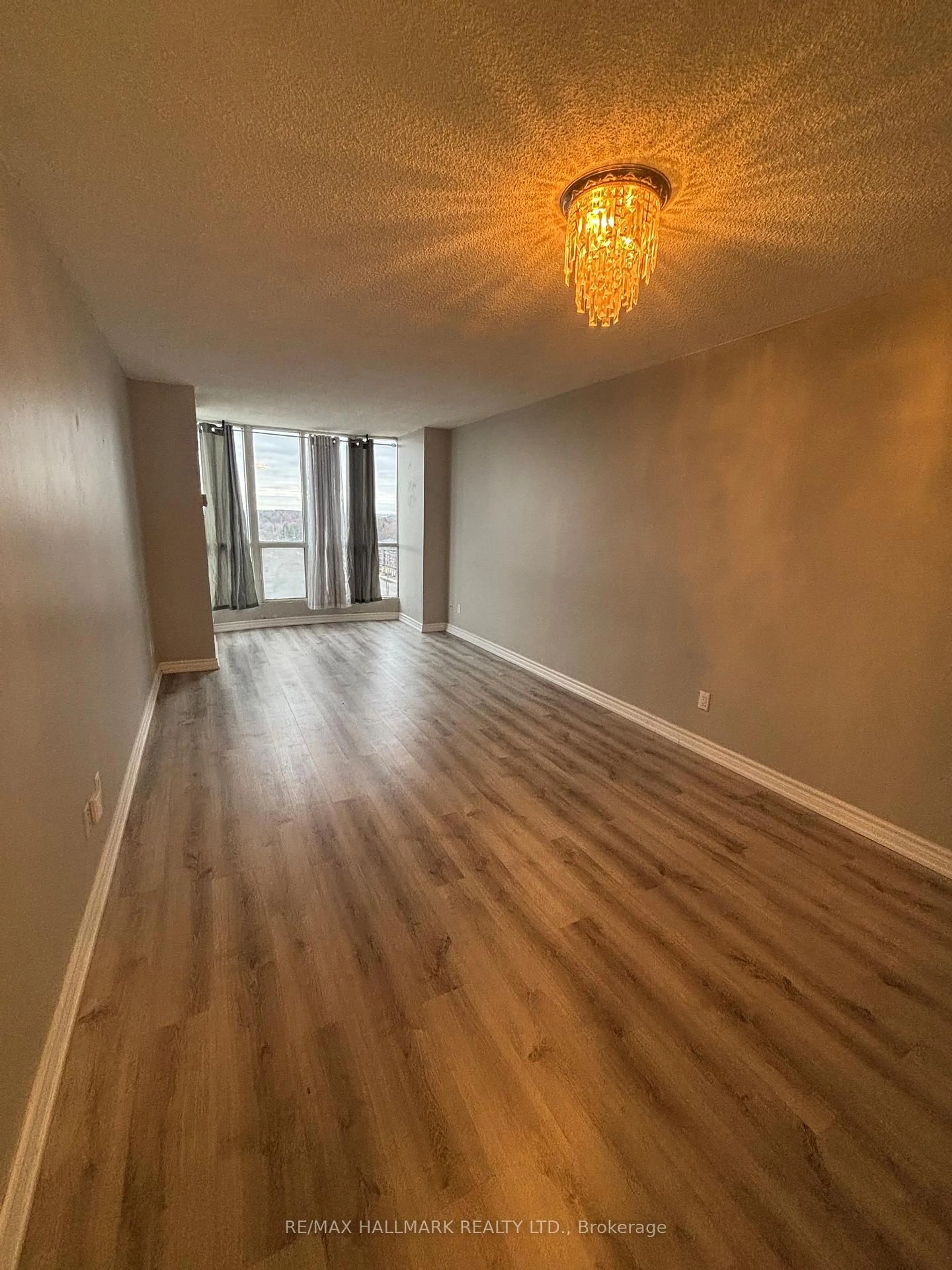 A pic of a room for 1470 Midland Ave #1003, Toronto Ontario M1P 3B9