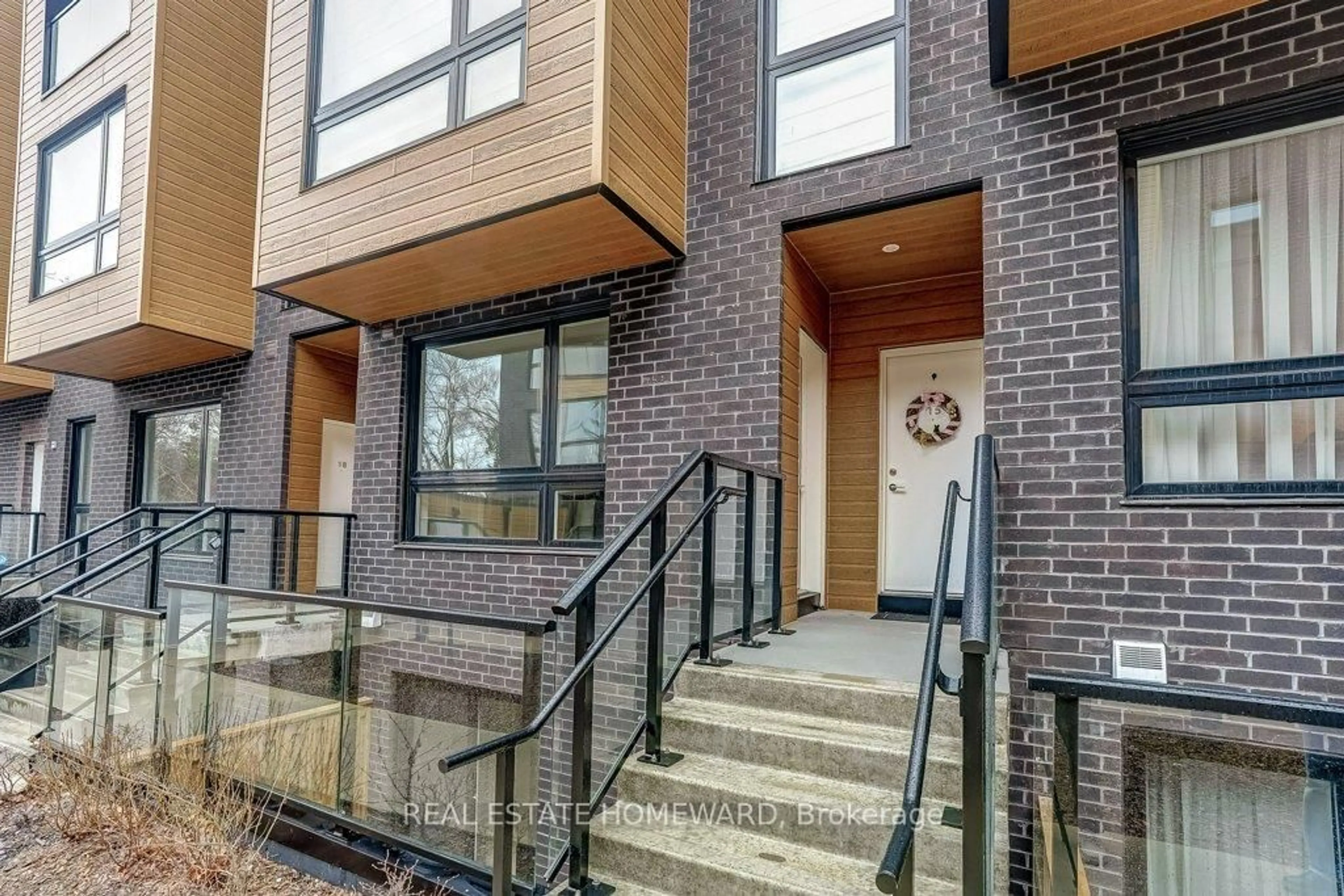 Home with brick exterior material, street for 35 Birch Cliff Ave #16, Toronto Ontario M1N 0C1