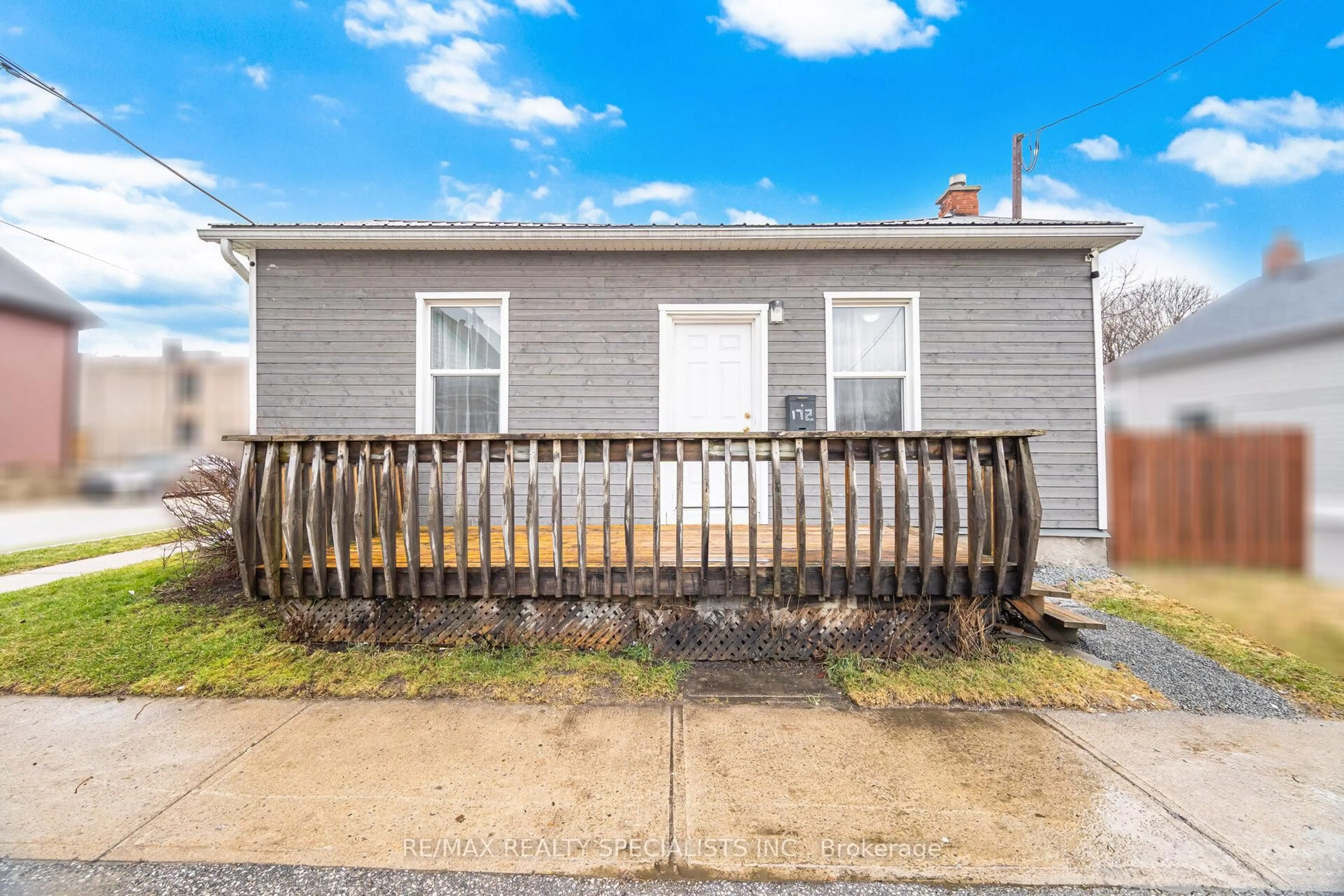 Unknown for 172 Celina St, Oshawa Ontario L1H 4N5