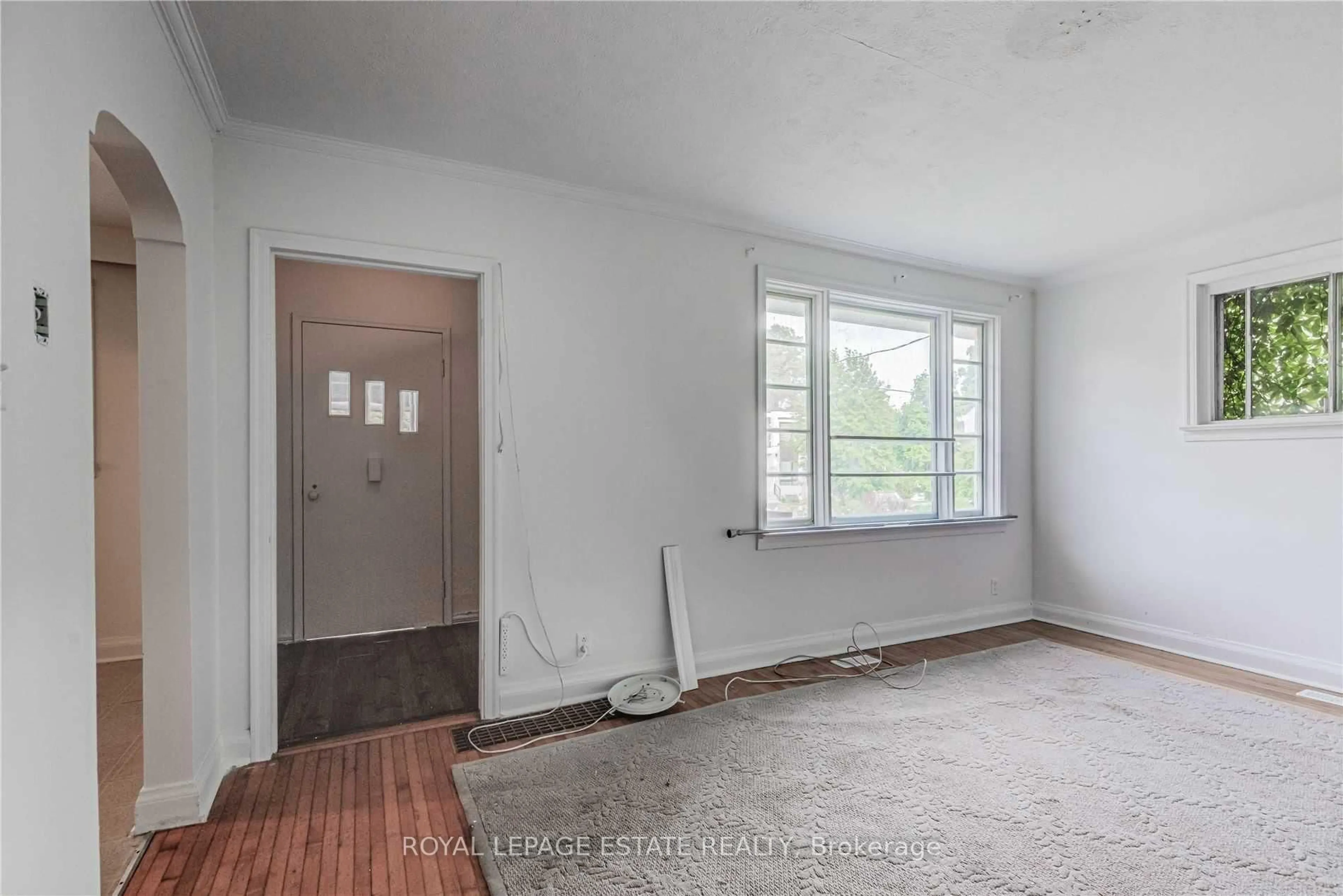 A pic of a room for 100 Eastville Ave, Toronto Ontario M1M 2N9