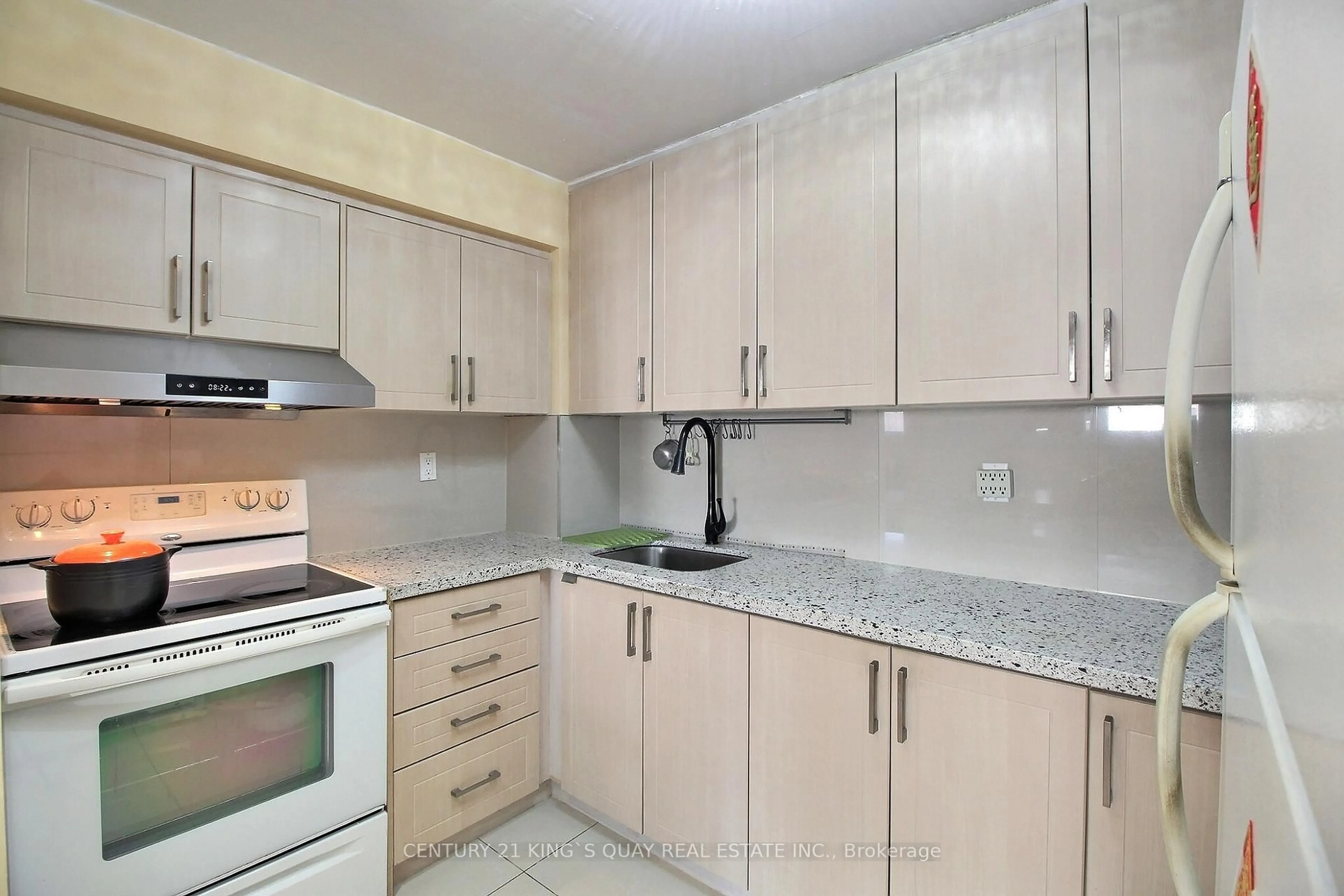 Standard kitchen, unknown for 99 Blackwell Ave #202, Toronto Ontario M1B 3R5