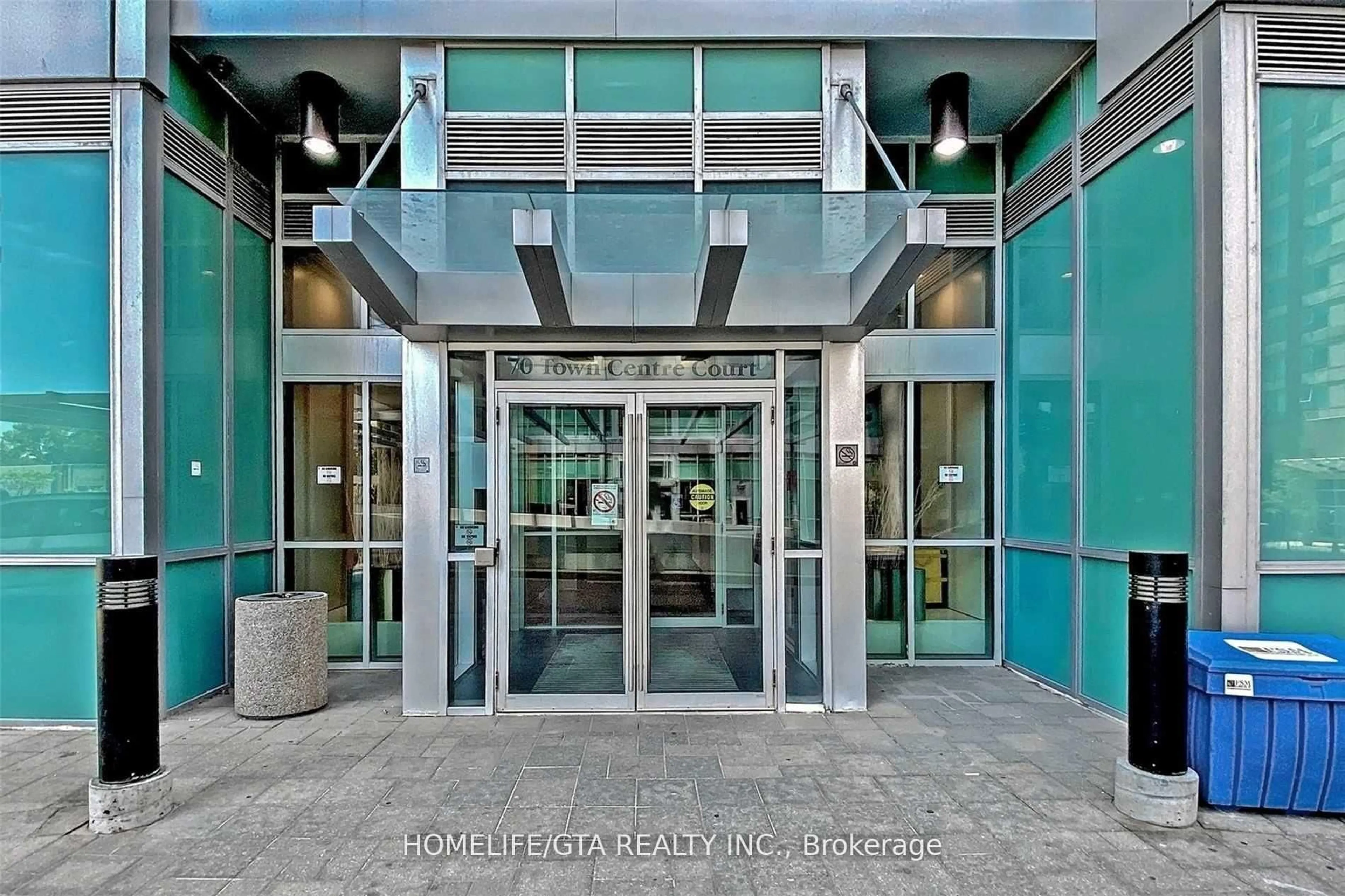 Indoor foyer for 70 Town Centre Crt #602, Toronto Ontario M1P 0B1