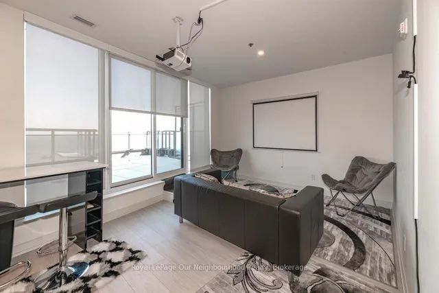 90 Glen Everest Rd #1003, Toronto 4