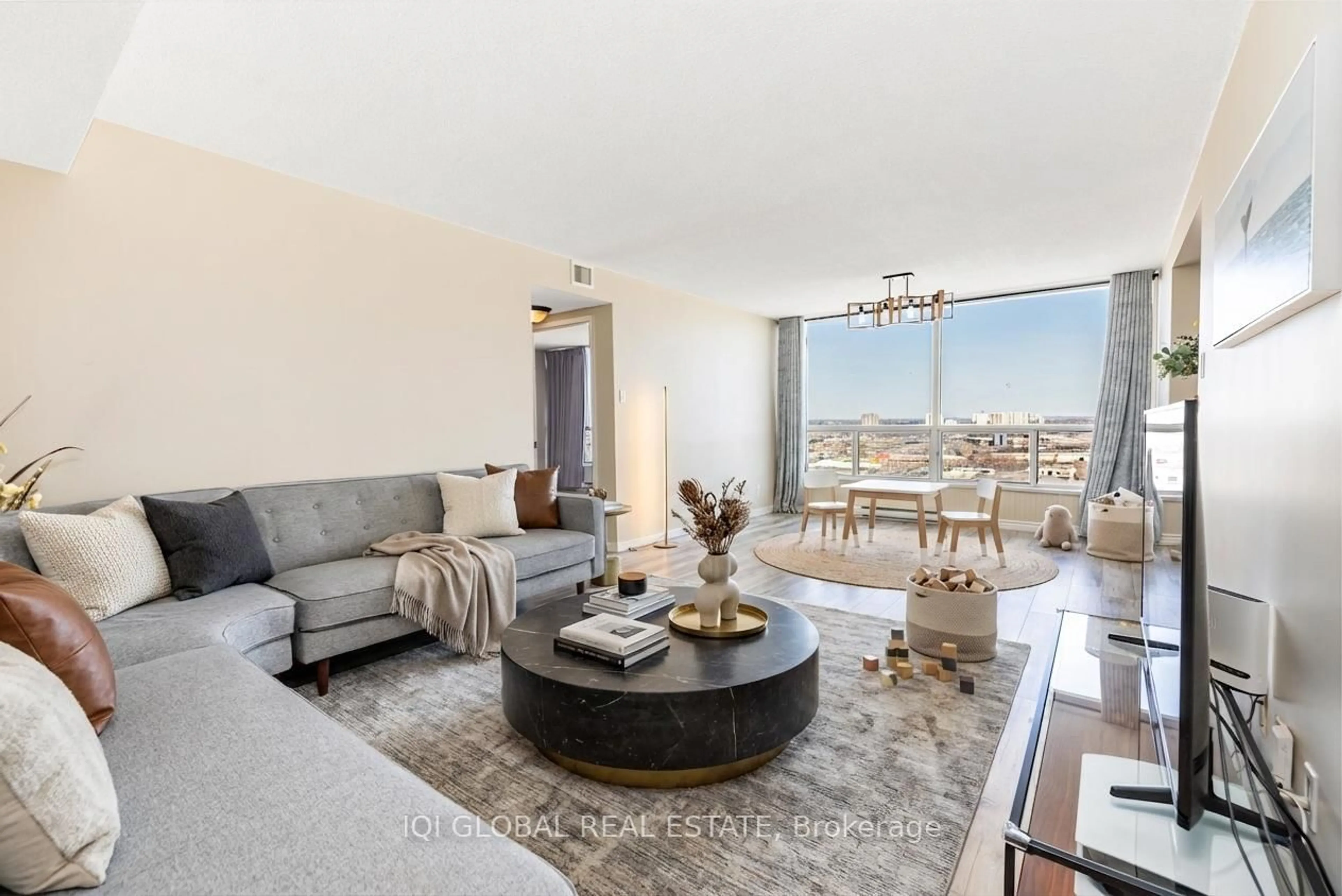 Living room with furniture, unknown for 4725 Sheppard Ave #1908, Toronto Ontario M1S 5B2