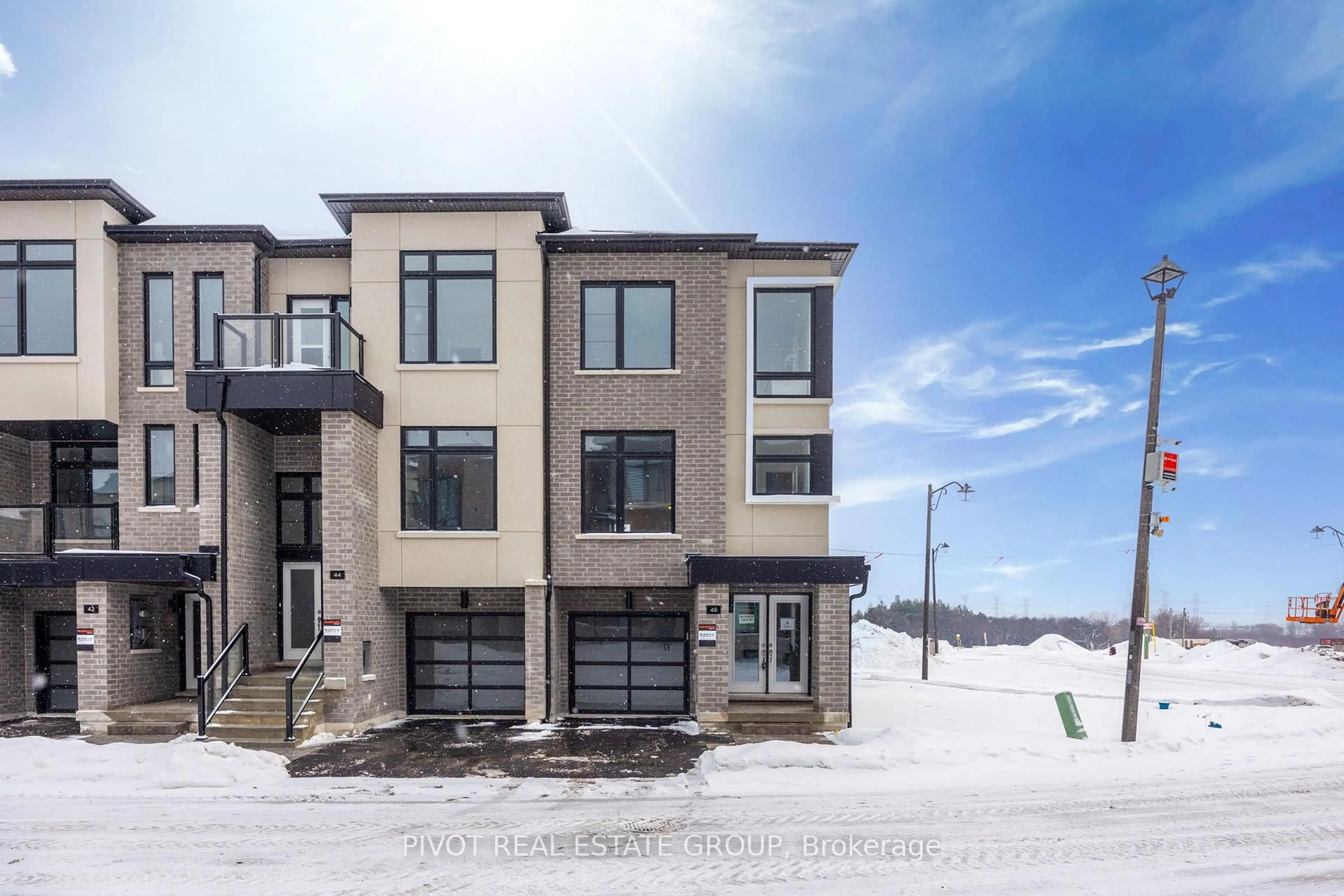 Unknown for 46 Observatory Way, Whitby Ontario L1M 0M7