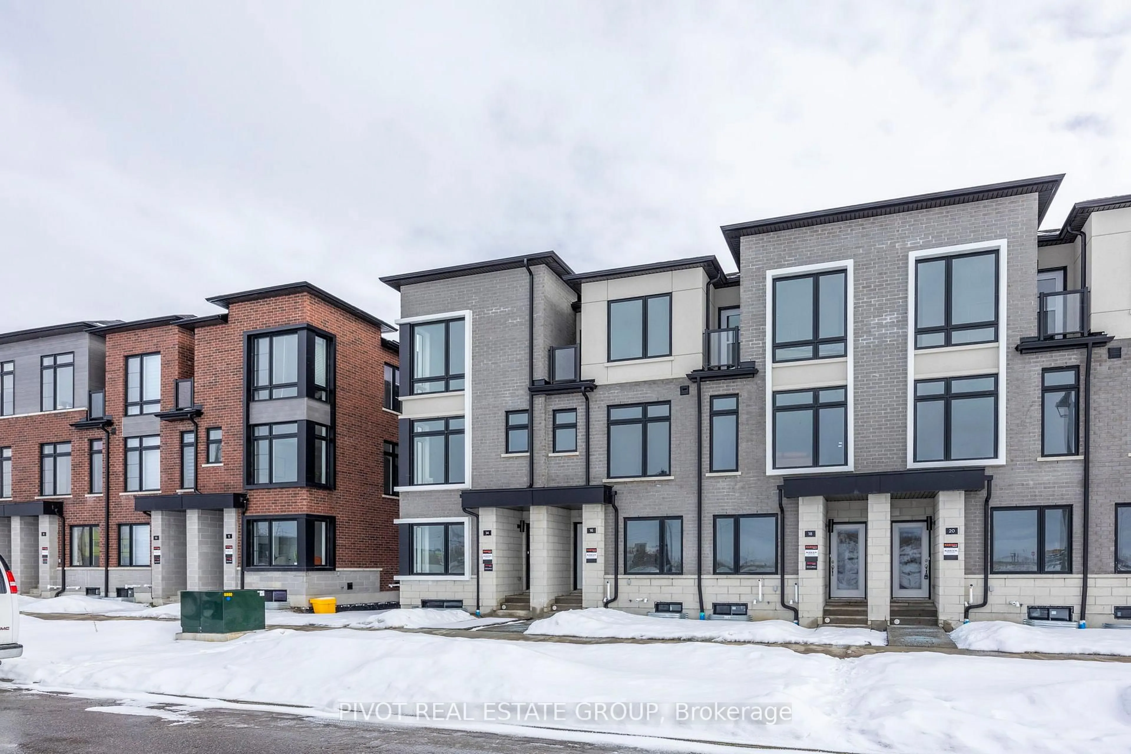 Unknown for 16 Pluto Way, Whitby Ontario L1M 0M7