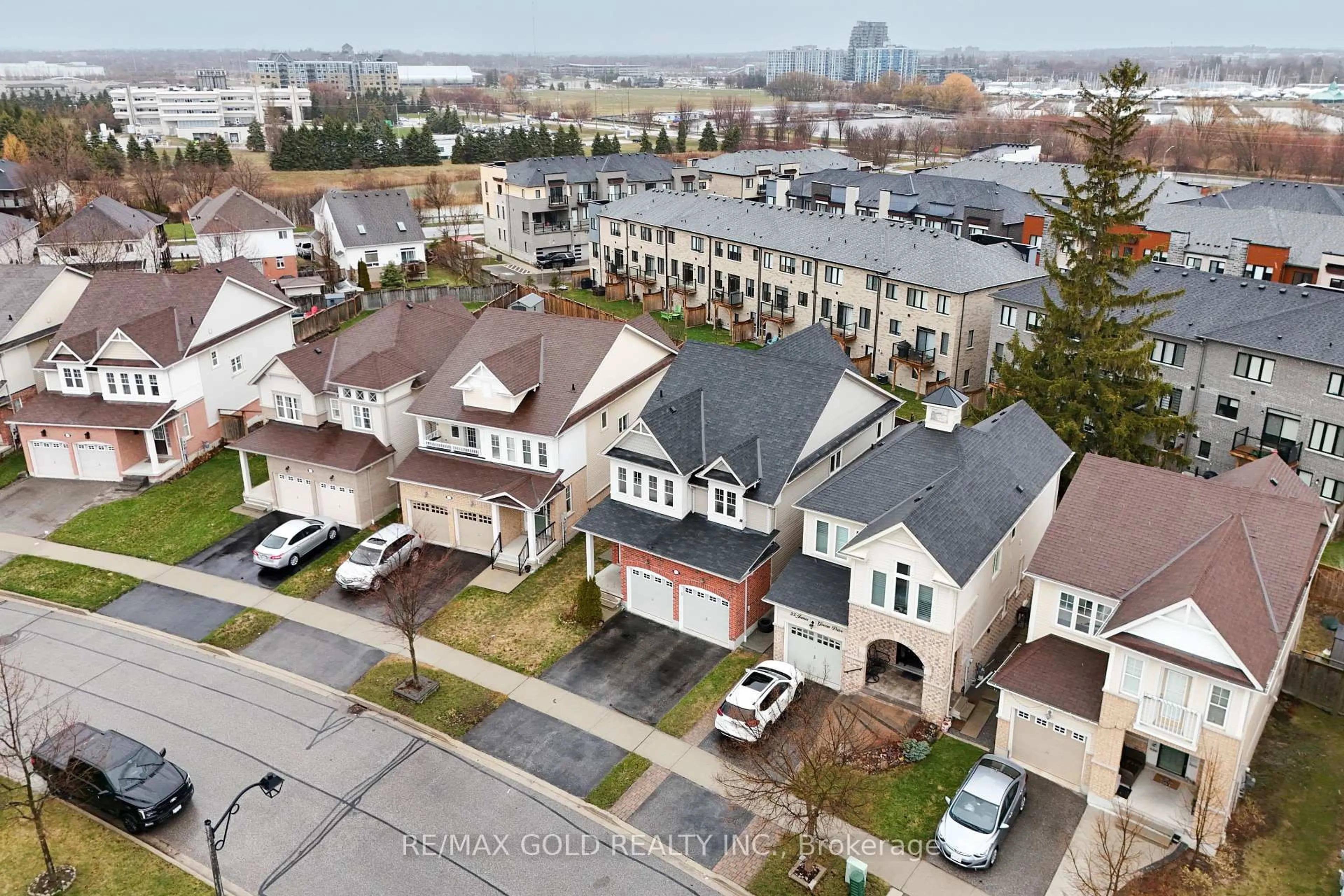 A pic from outside/outdoor area/front of a property/back of a property/a pic from drone, unknown for 57 James Govan Dr, Whitby Ontario L1N 0J9