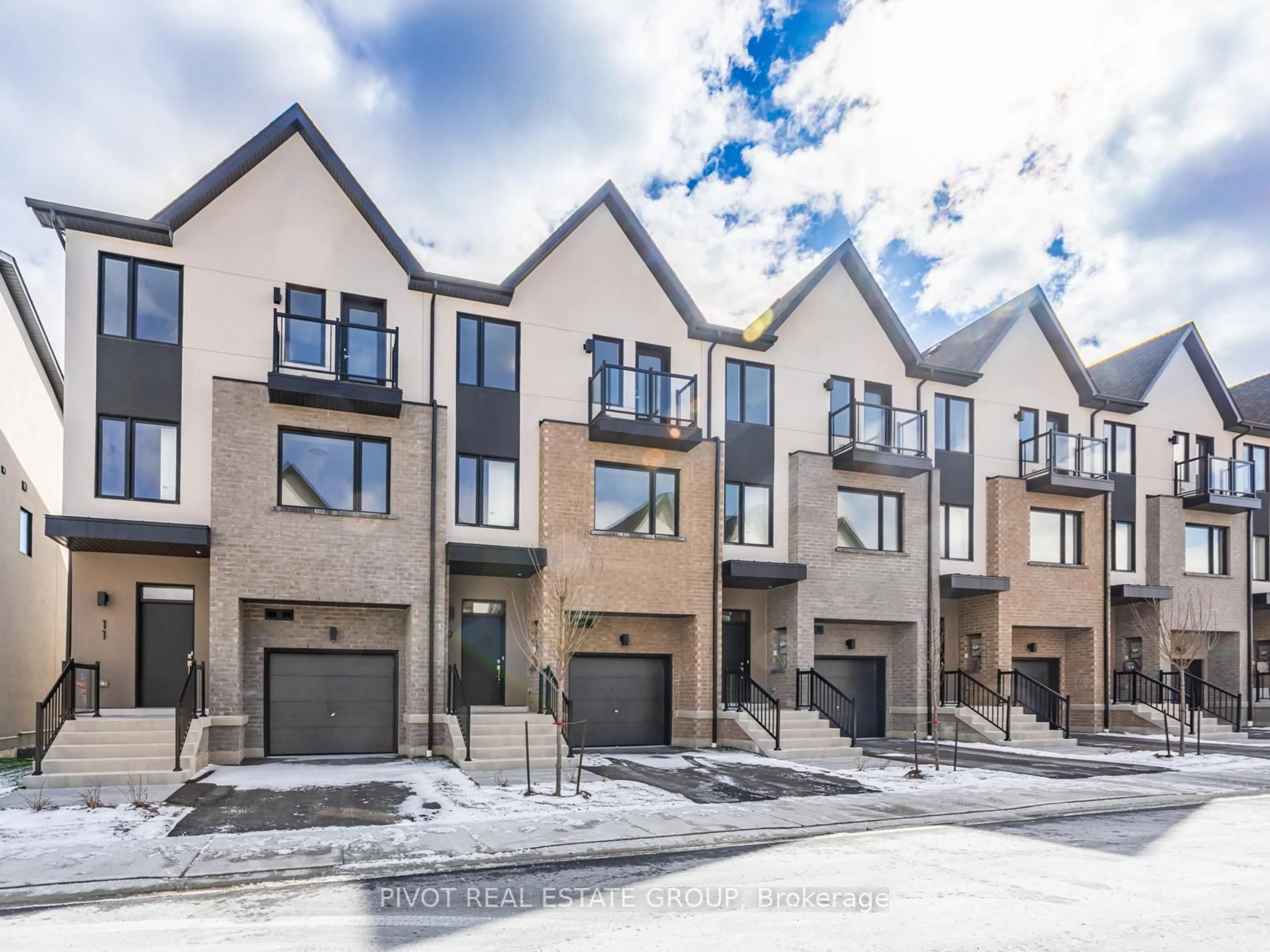 Unknown for 9 Lively Way, Whitby Ontario L1R 0S3