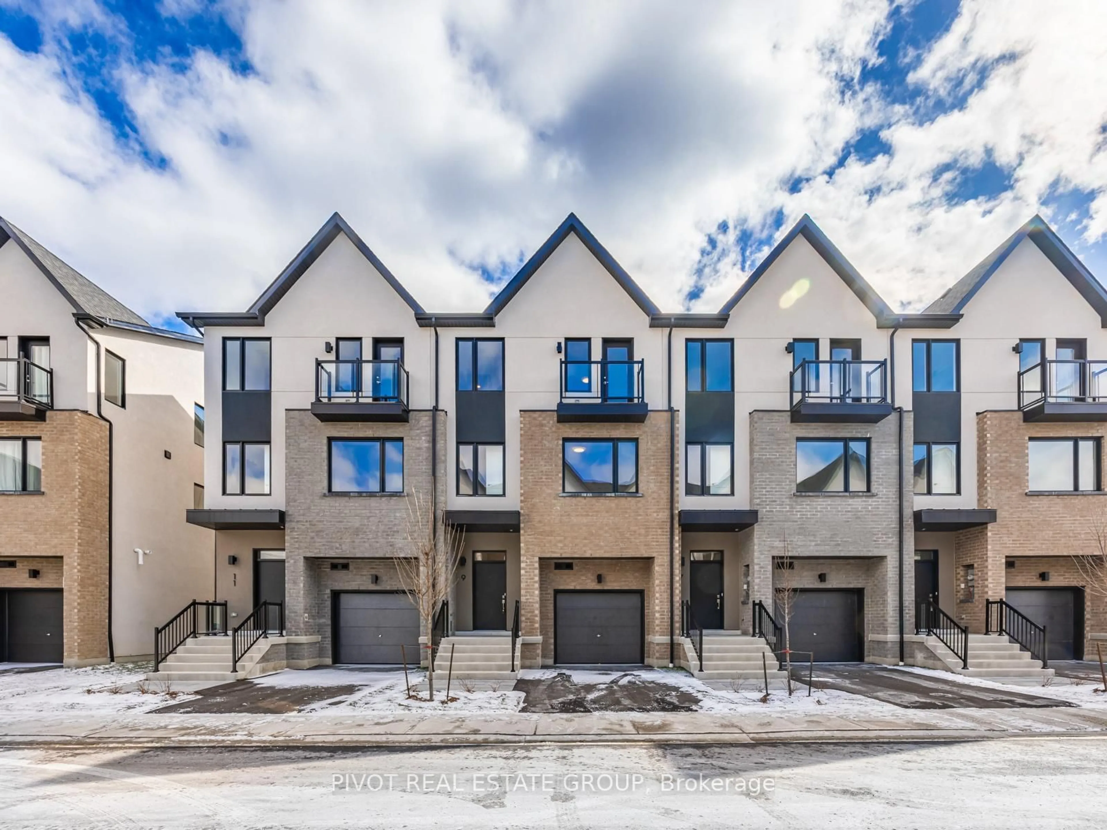 Unknown for 9 Lively Way, Whitby Ontario L1R 0S3