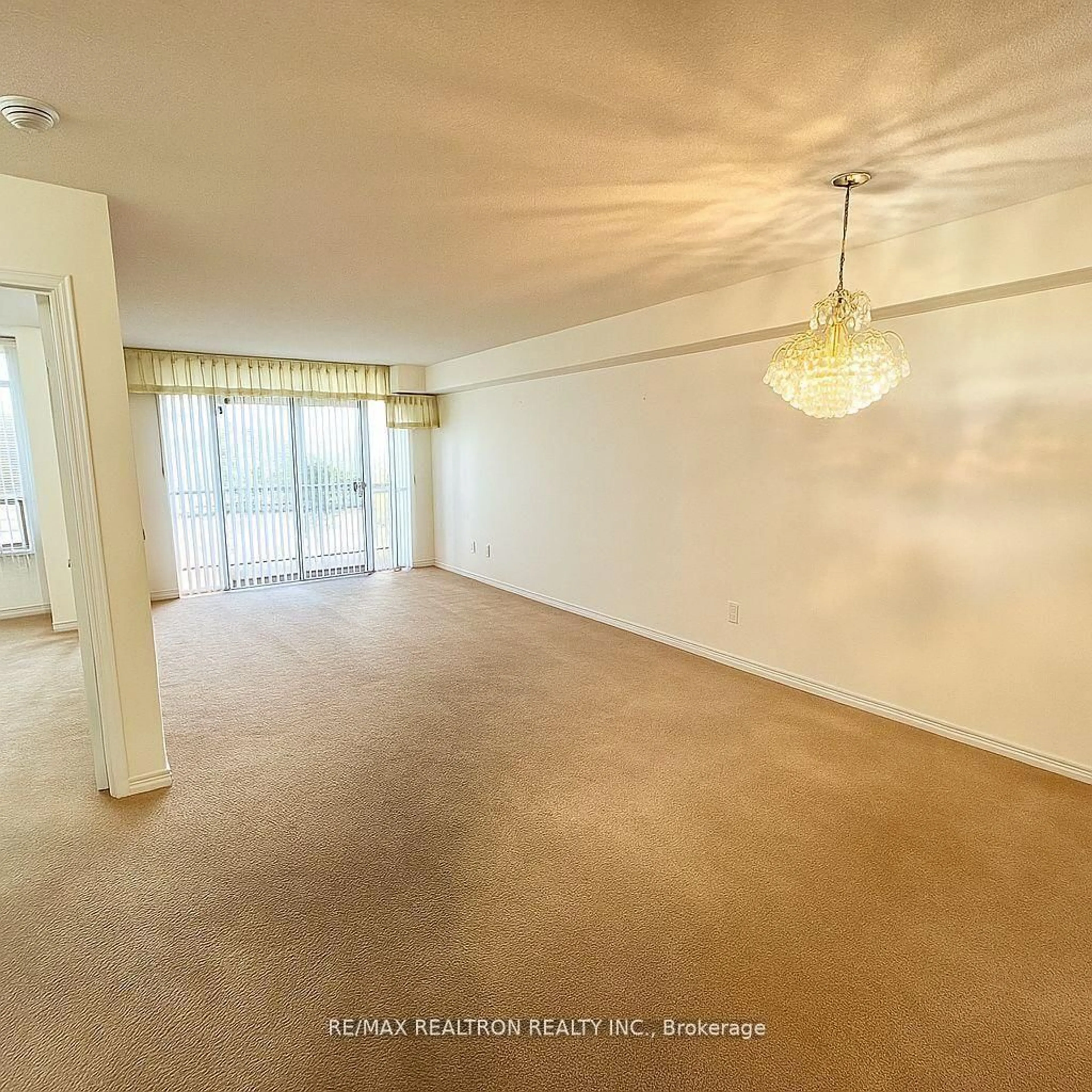 A pic of a room for 3650 Kingston Rd #726, Toronto Ontario M1M 3X9