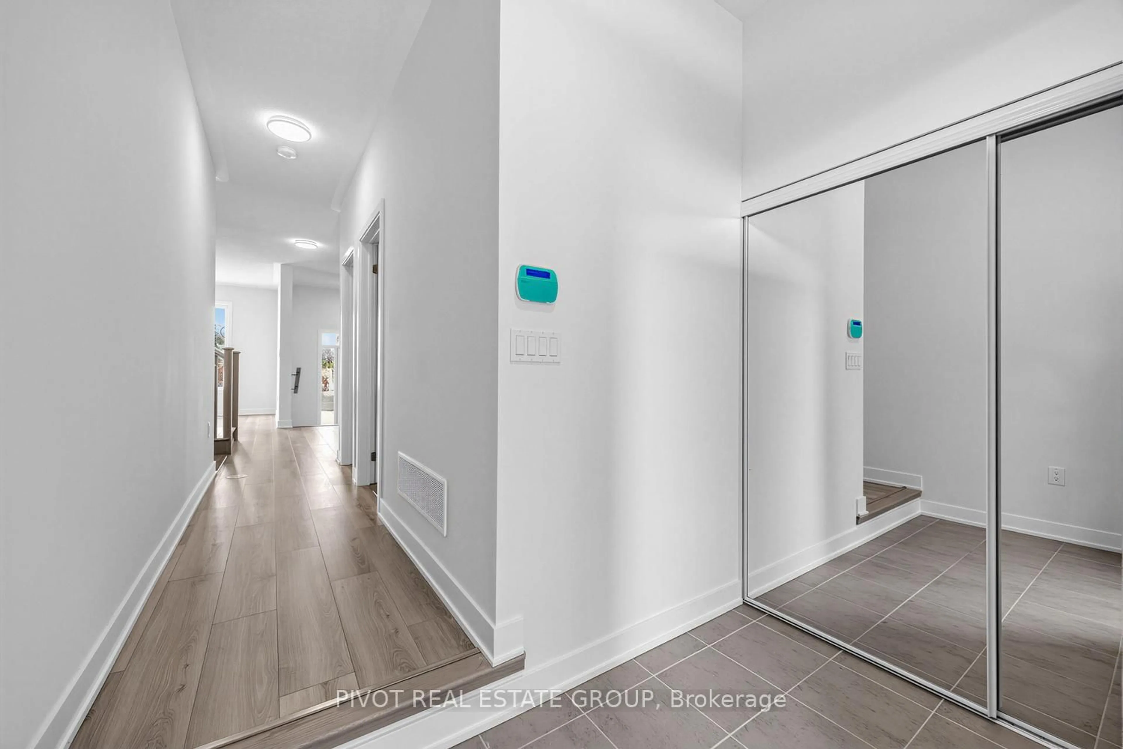 Indoor entryway for 4 Lively Way, Whitby Ontario L1R 0S3