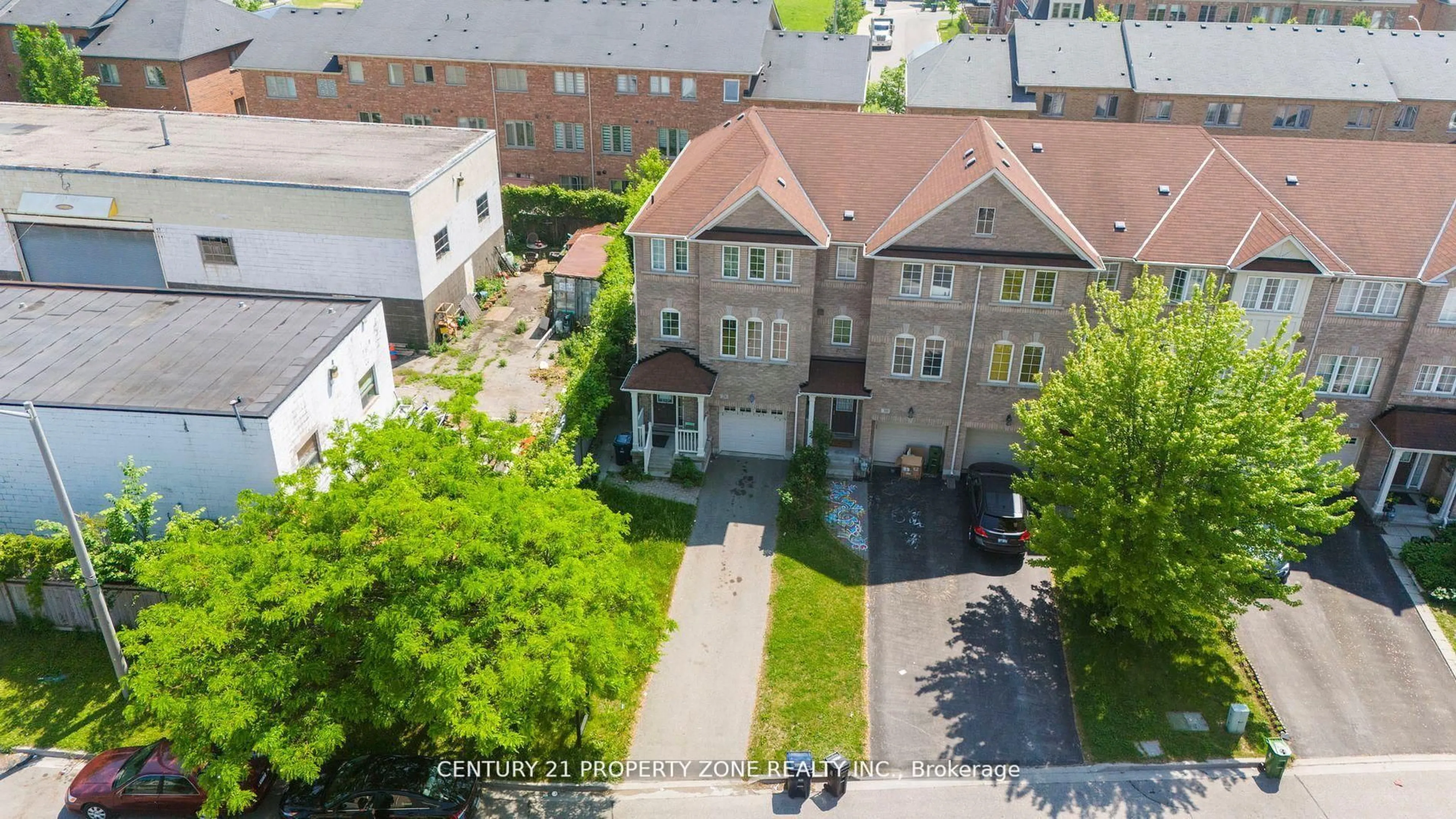 A pic from outside/outdoor area/front of a property/back of a property/a pic from drone, city buildings view from balcony for 28 Seminoff St, Toronto Ontario M1L 0B1