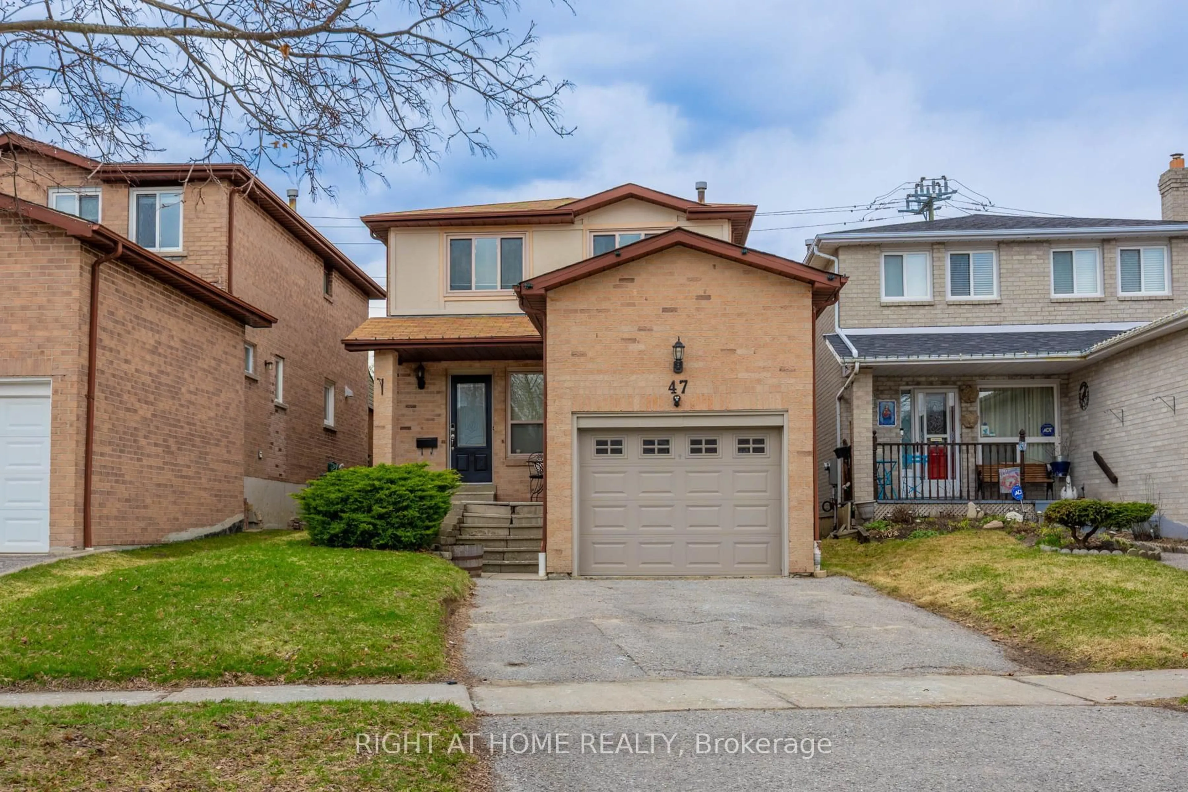 Home with brick exterior material, street for 47 WOODWARD Cres, Ajax Ontario L1S 5T5